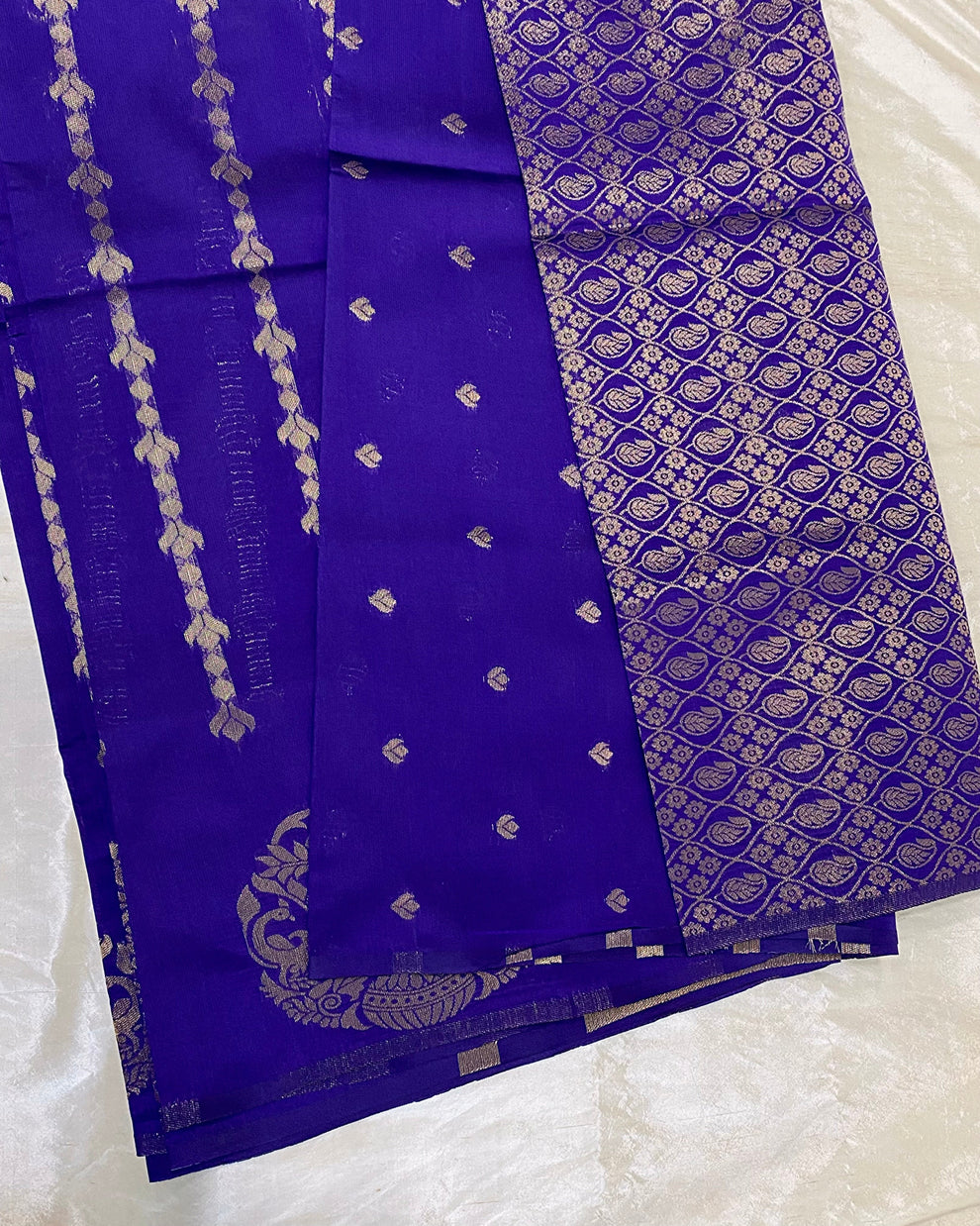 Softsilk Saree Aksha Trends 