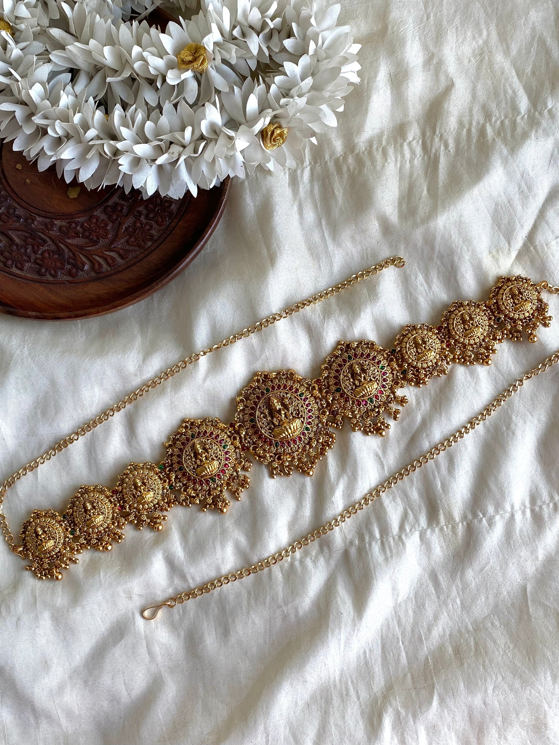 Antique lakshmi hipchain Aksha Trends
