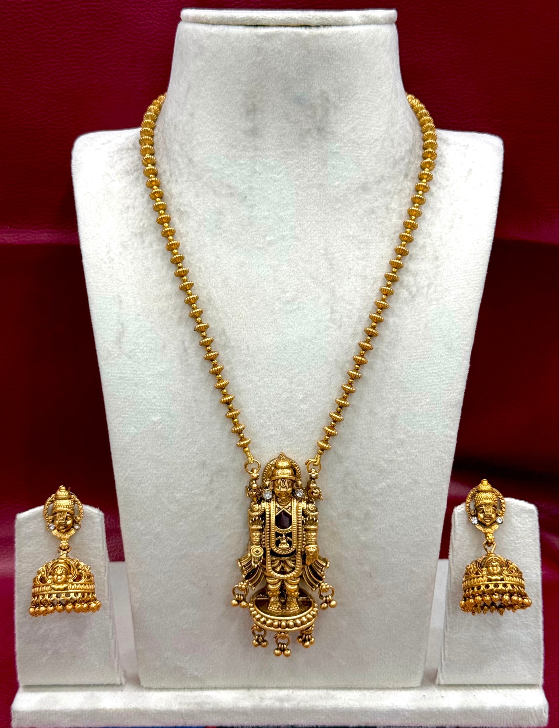 Balaji pendant chain Aksha Trends