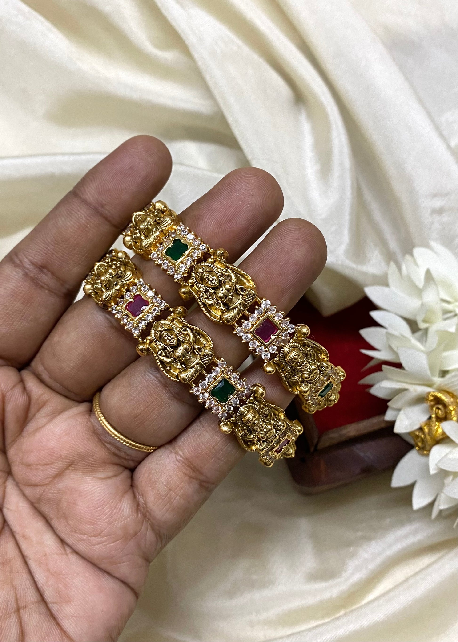 Nagas Premium bridal bangles (2pc) Aksha Trends