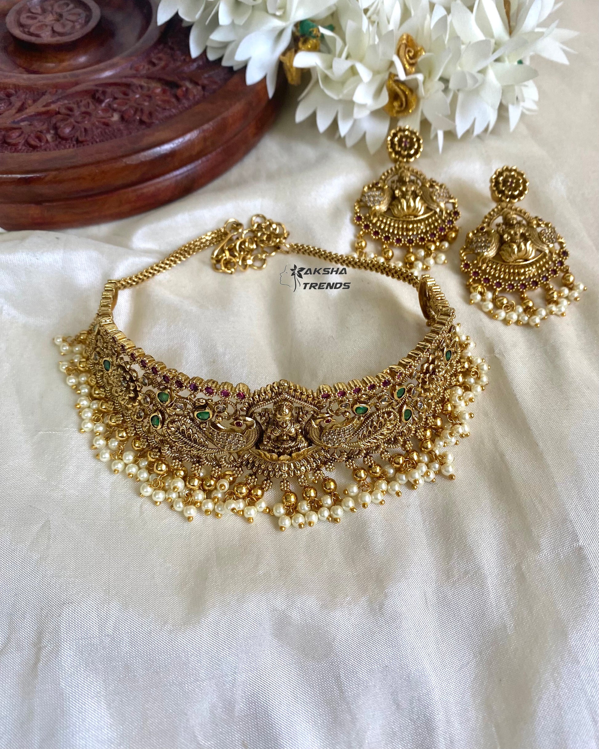 Premium bridal choker Aksha Trends
