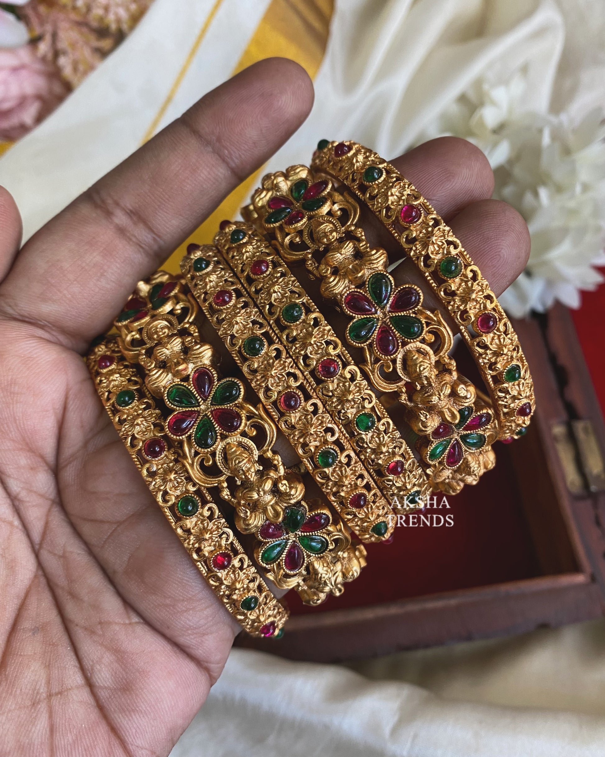 Lakshmi stone Bangles (6pc) Aksha Trends