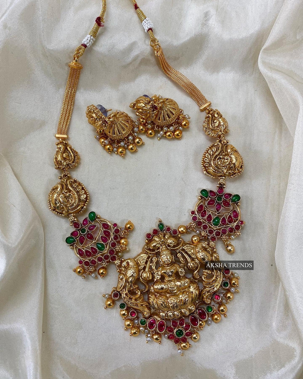 Grand lakshmi pendant necklace Aksha Trends 