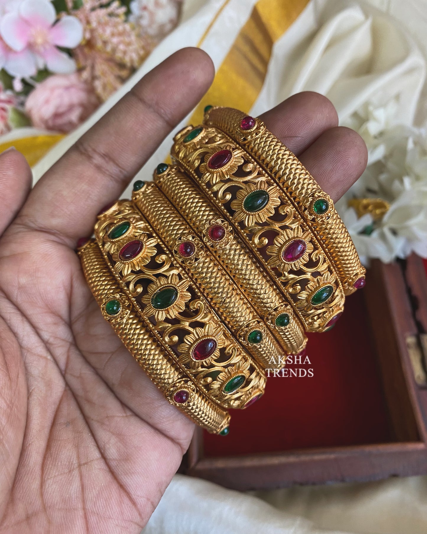 Bridal stone Bangles (6pc) Aksha Trends