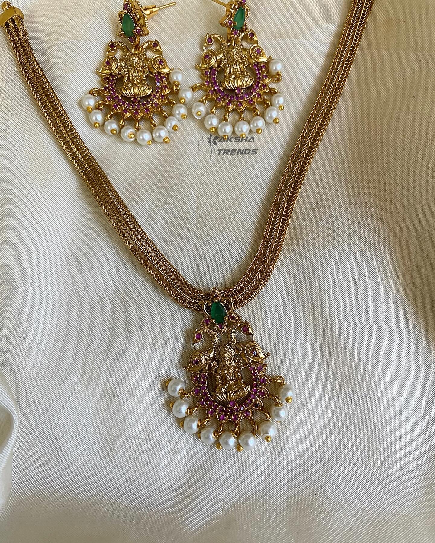 Lakshmi pendant attigai Aksha Trends