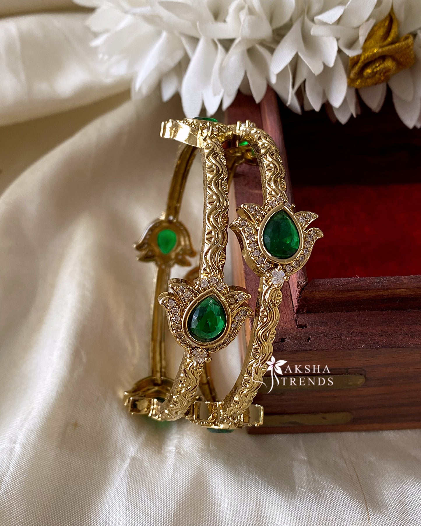 Victoria Lotus bangles Green (2pc) Aksha Trends