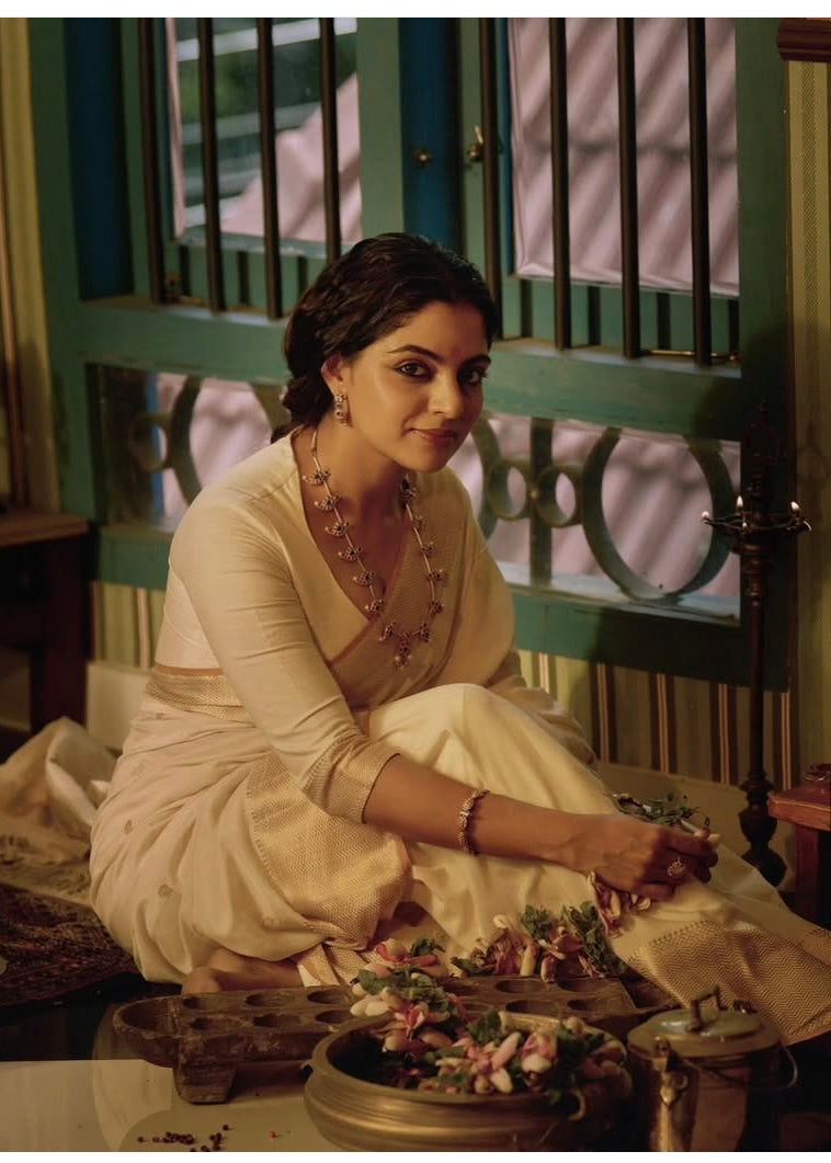 Antique kemp haram Aksha Trends
