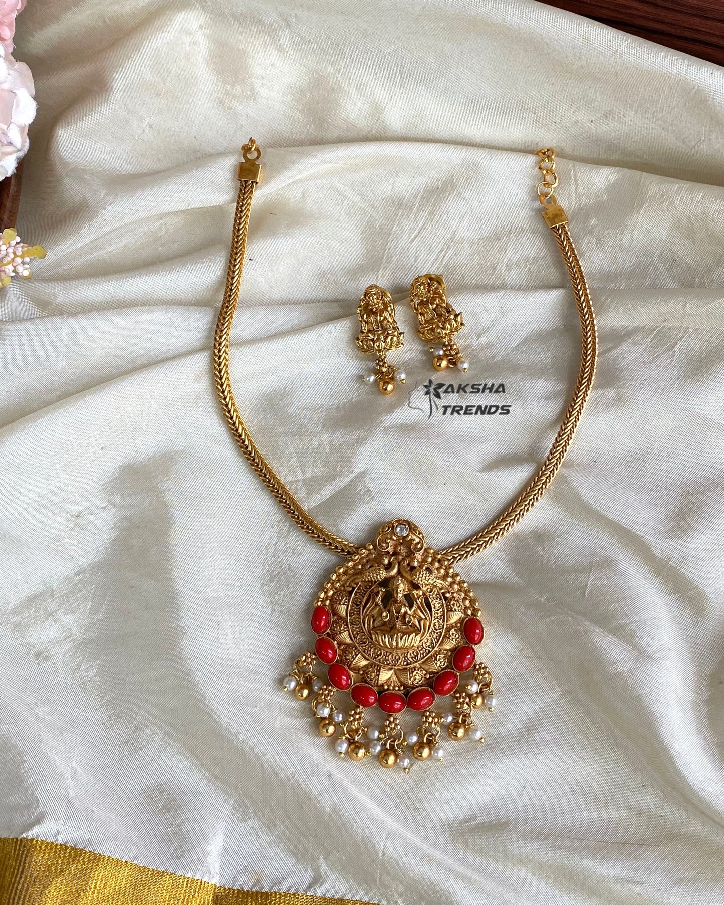 Lakshmi attigai -coral Aksha Trends