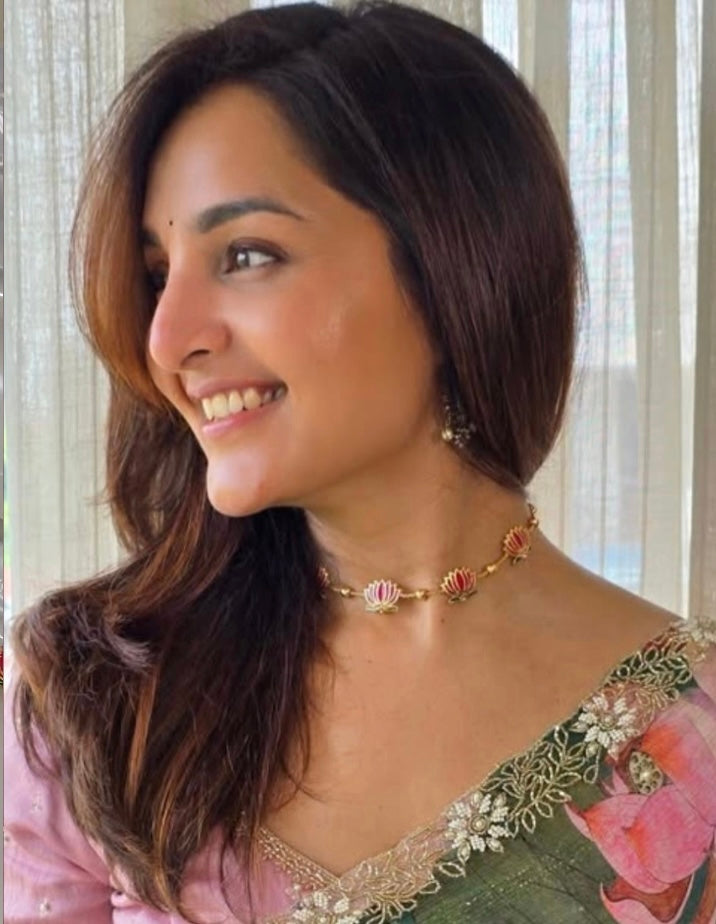 Invisible Necklace -lotus Aksha Trends 
