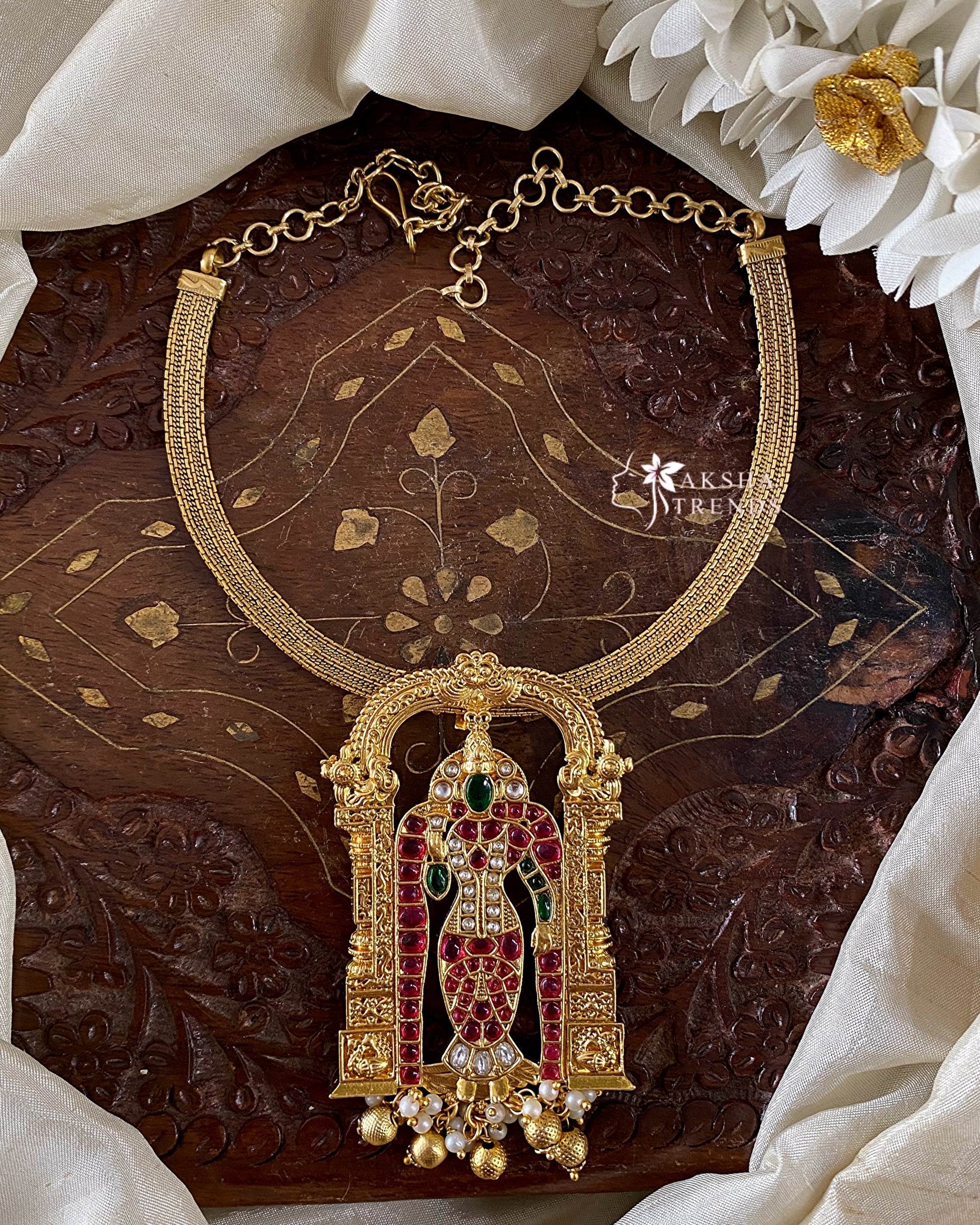 Meenakshi Amman Attigai Aksha Trends