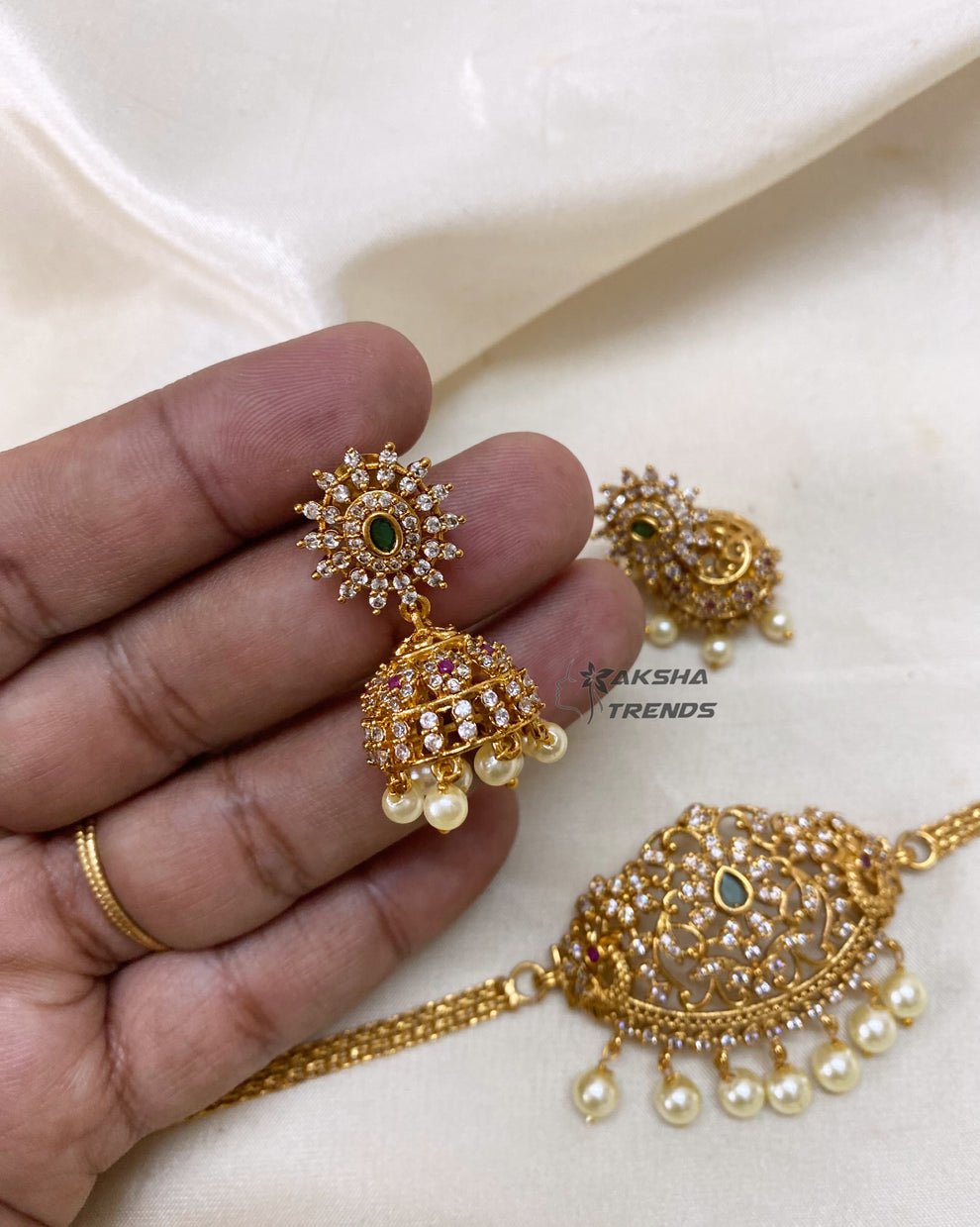 Kriya Diamond mini choker 