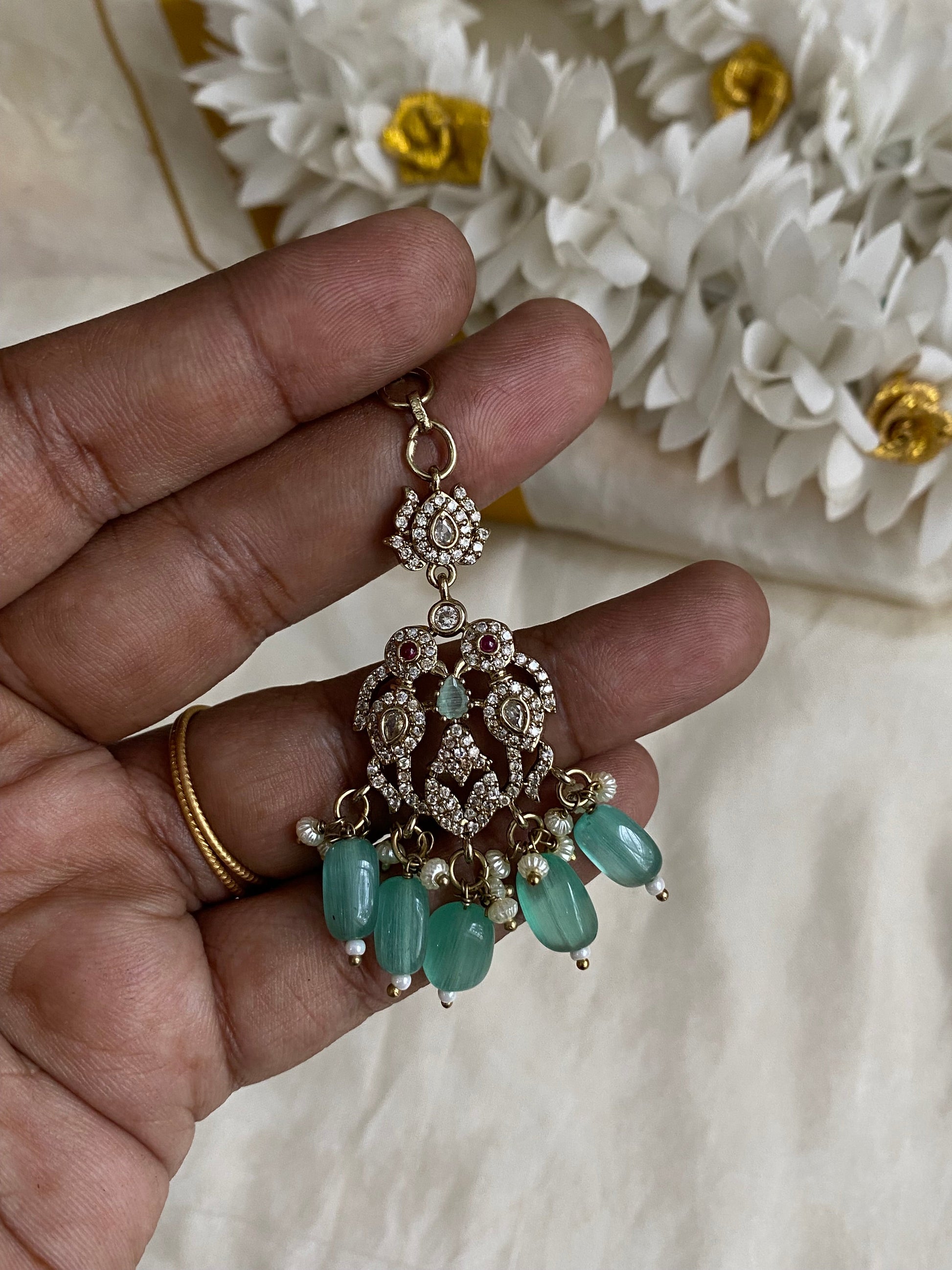 Victoria diamond tikka Aksha Trends