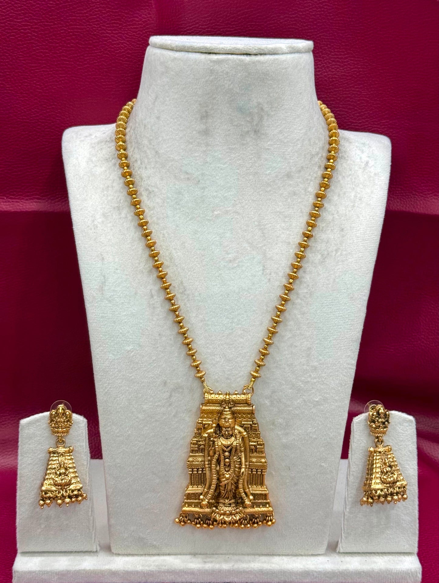 Meenakshi pendant chain Aksha Trends