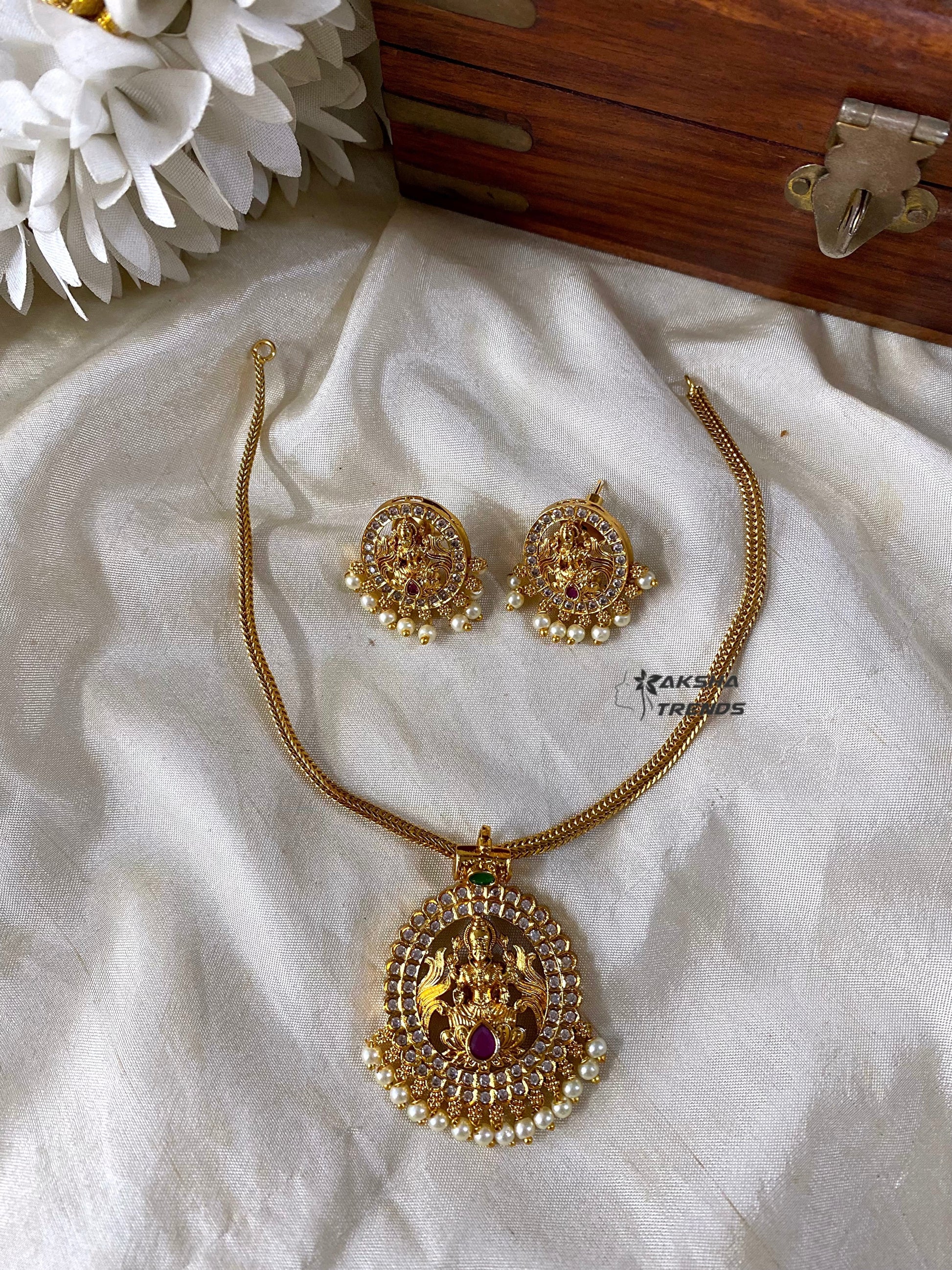 Lakshmi Attigai Aksha Trends