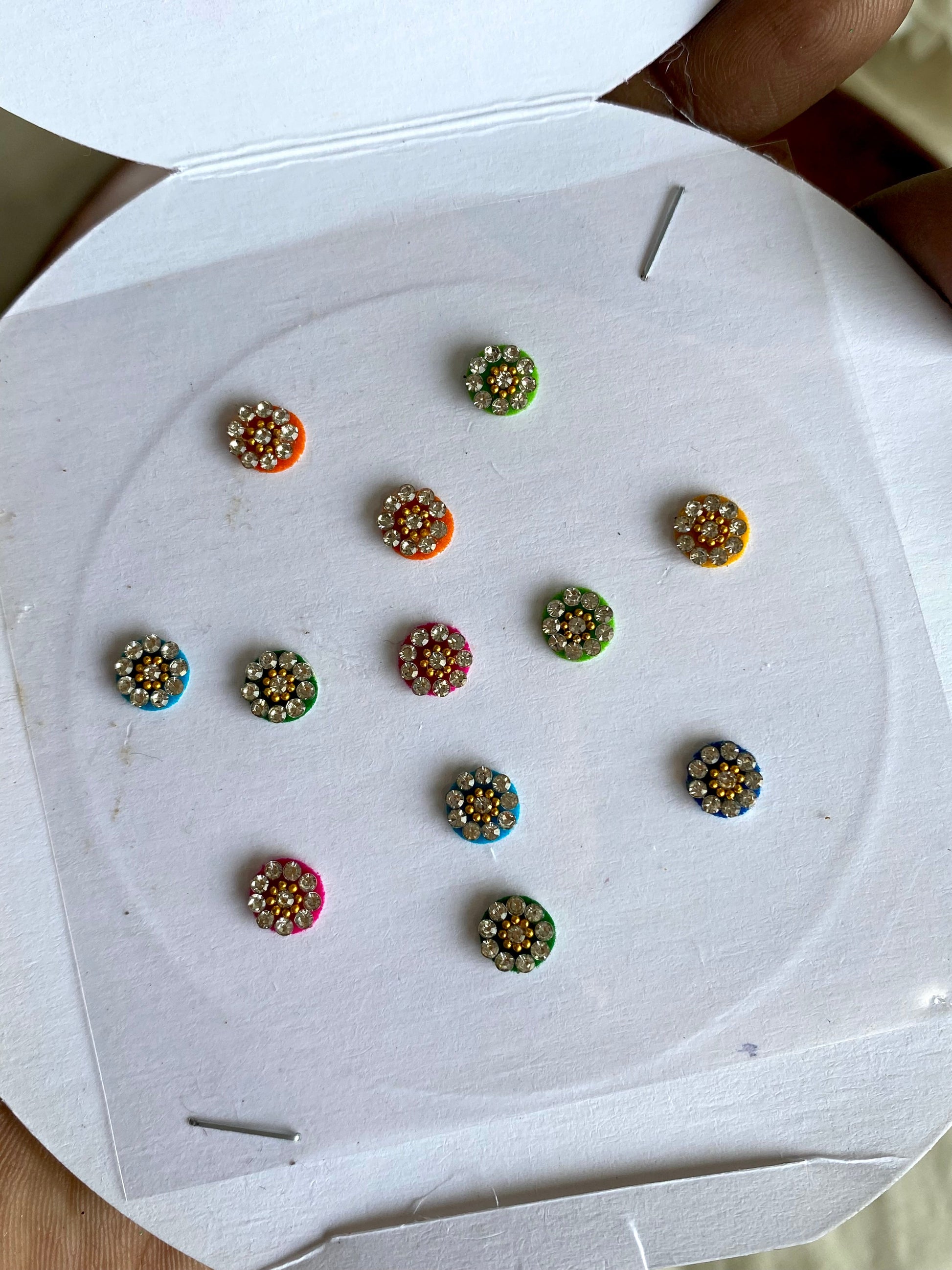 Colour mix -stone Bindi Aksha Trends