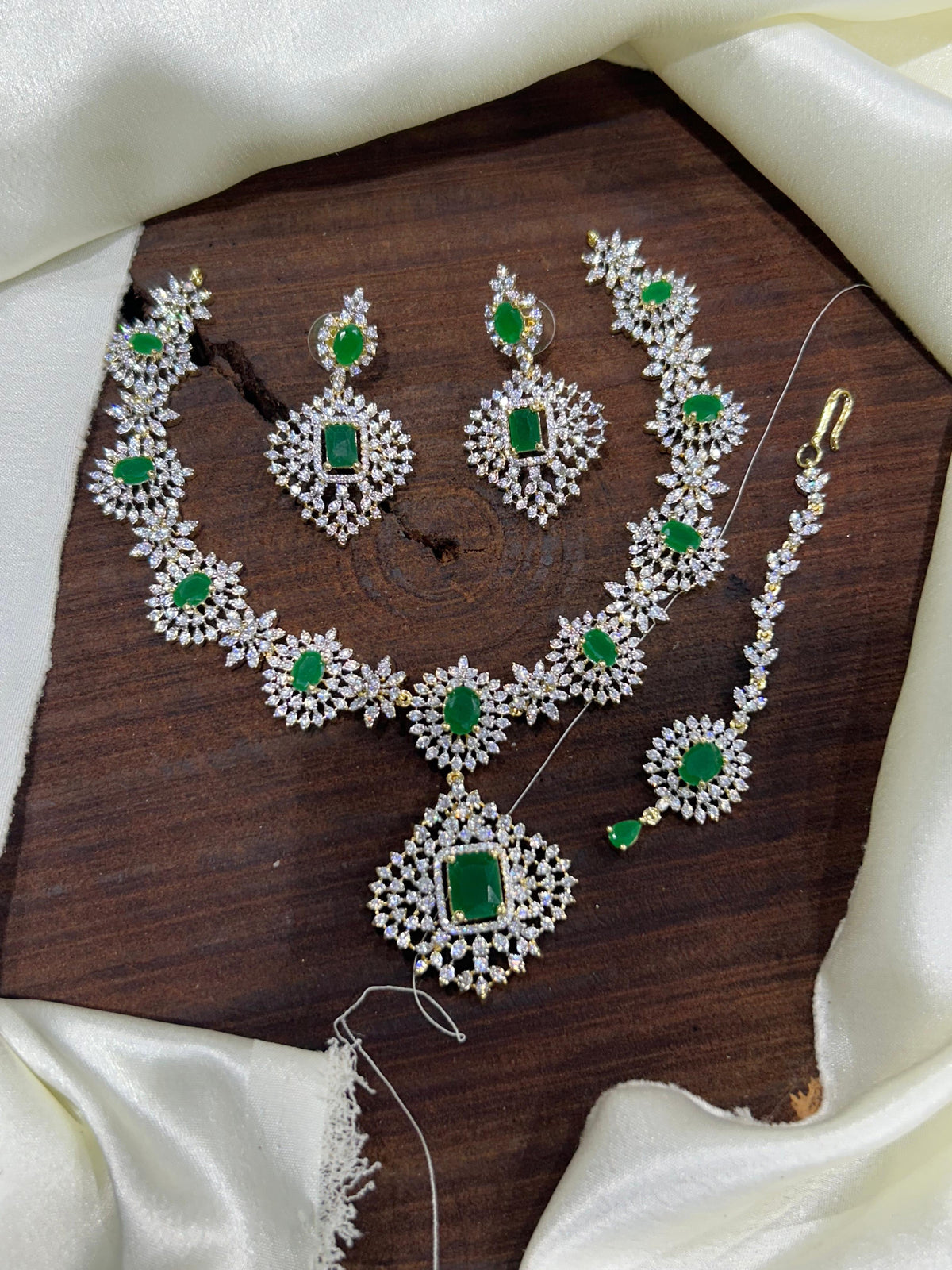 Trivia bridal diamond -Green Aksha Trends