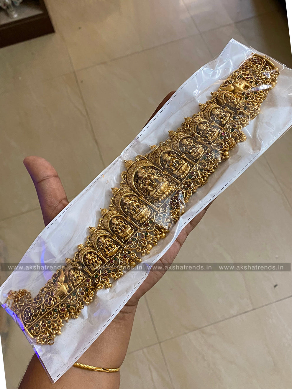 Nagas bridal Hipchain -Gold Aksha Trends 