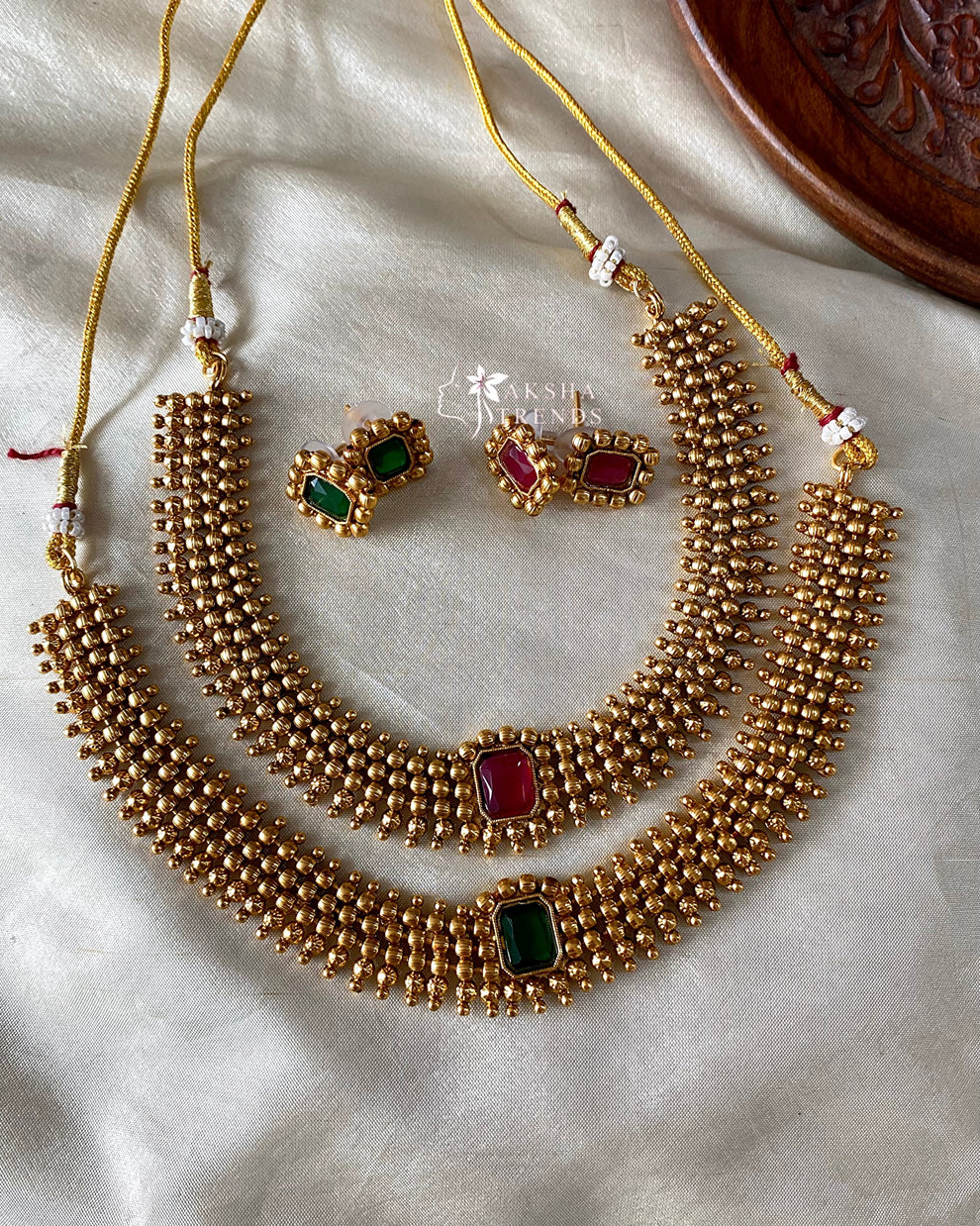 Golden necklace Aksha Trends 