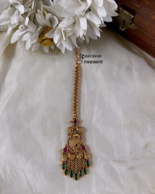 Premium gold tikka Aksha Trends