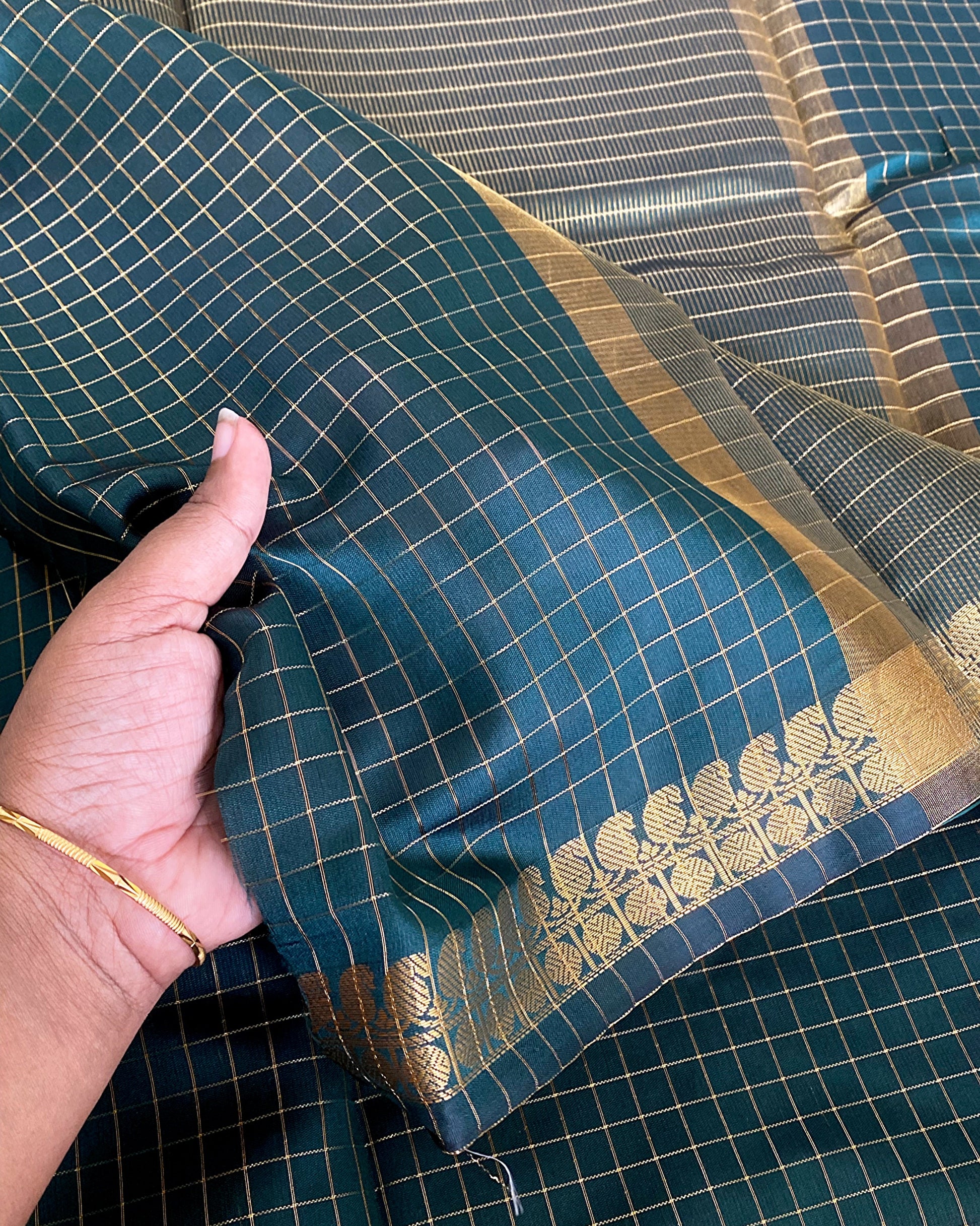 Soft Silk Checked Saree Aksha Trends