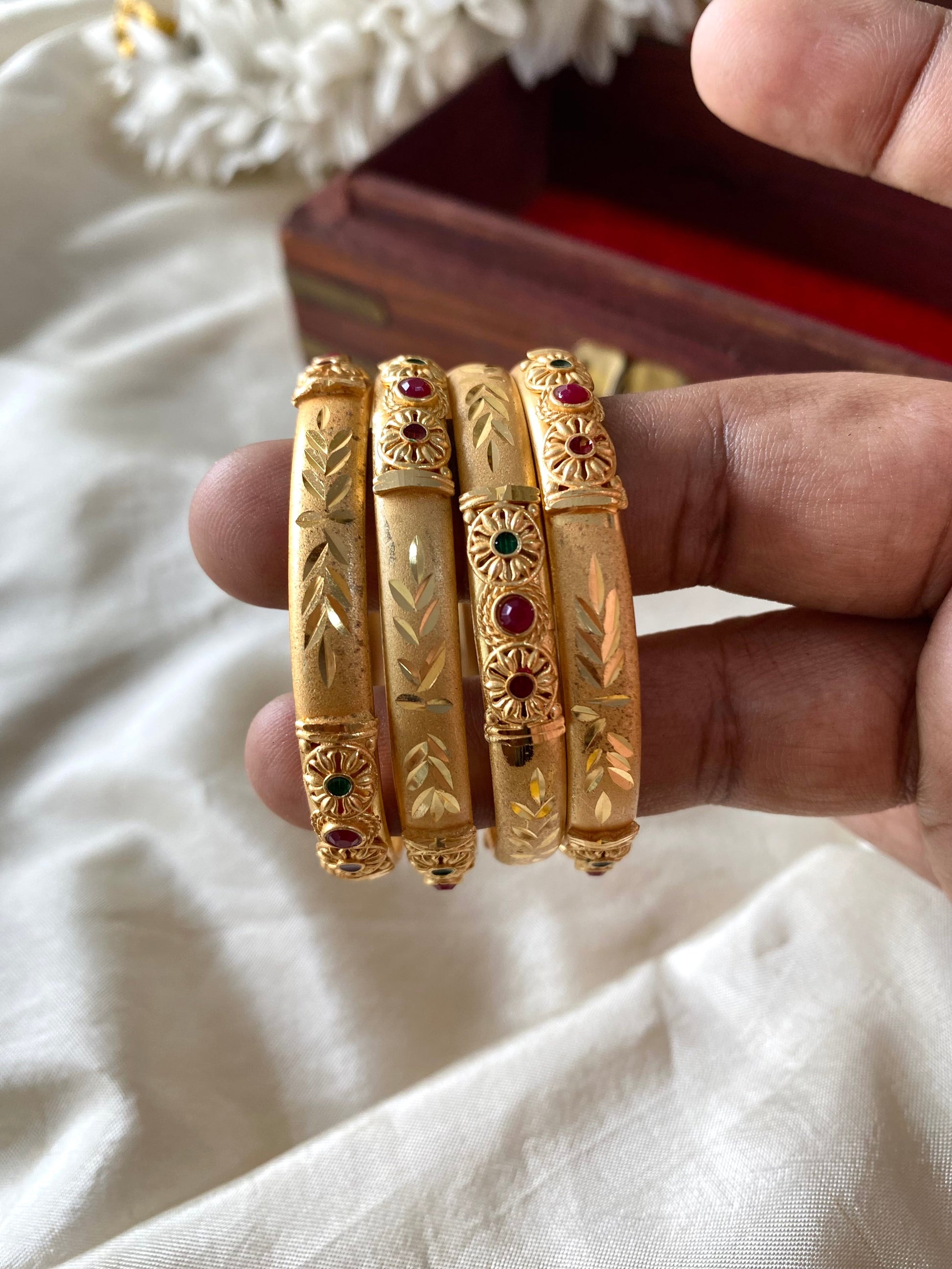 Kids bangles (4pc) Aksha Trends