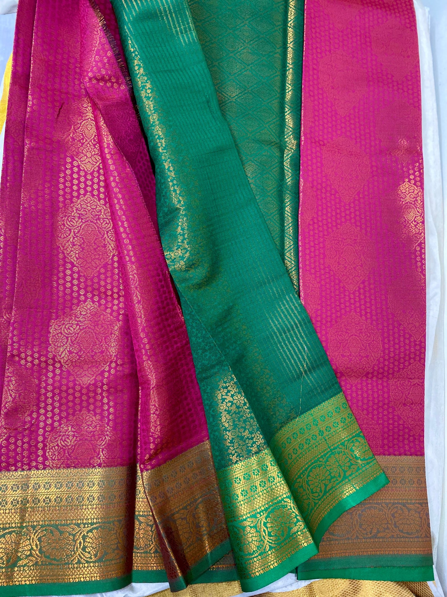 Vairaoosi Soft Silk Saree Aksha Trends