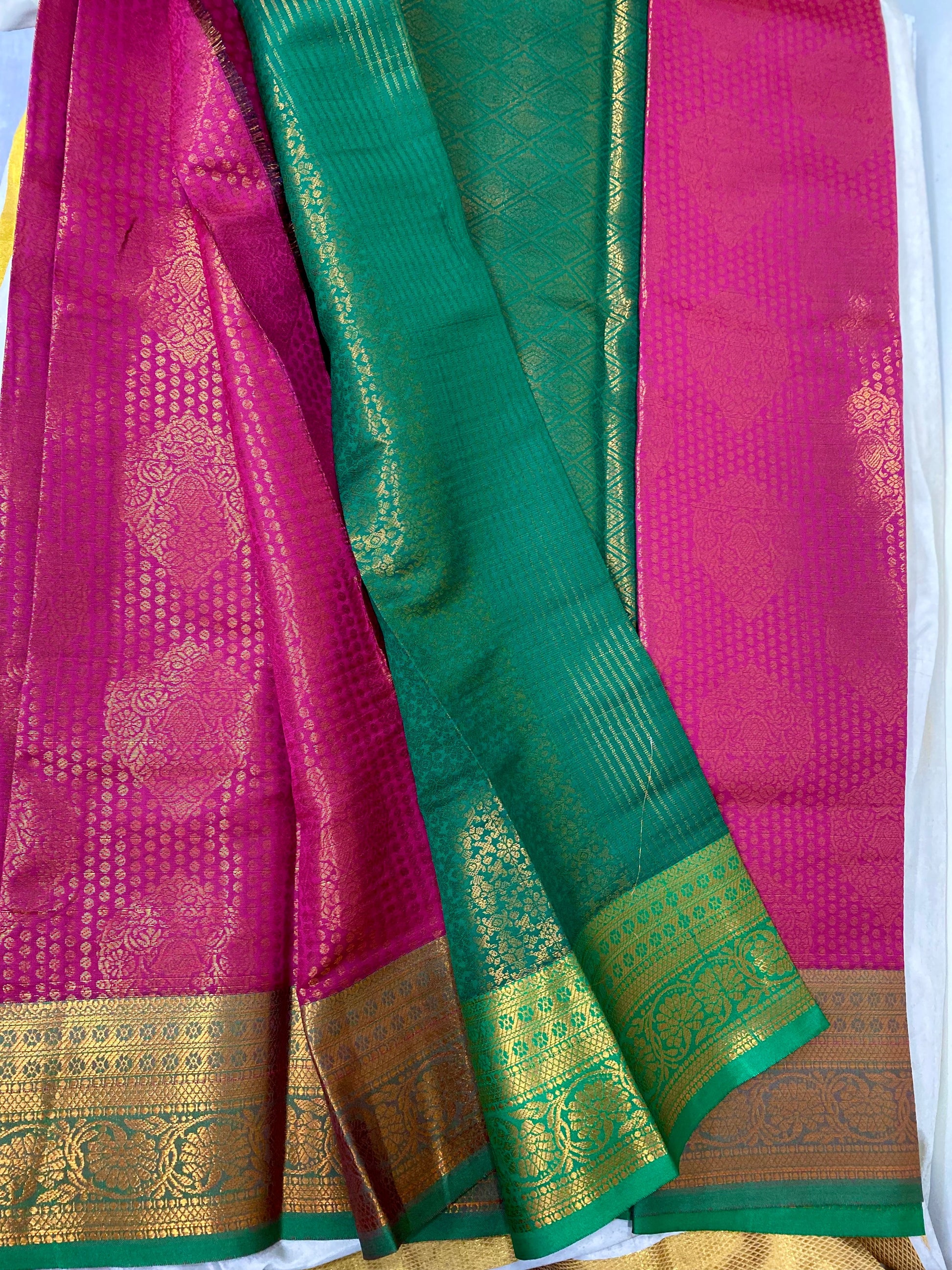 Vairaoosi Soft Silk Saree Aksha Trends