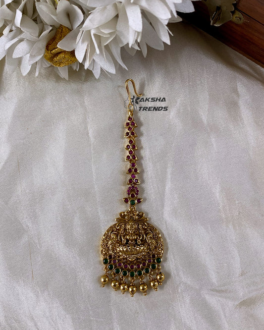 Premium gold tikka Aksha Trends