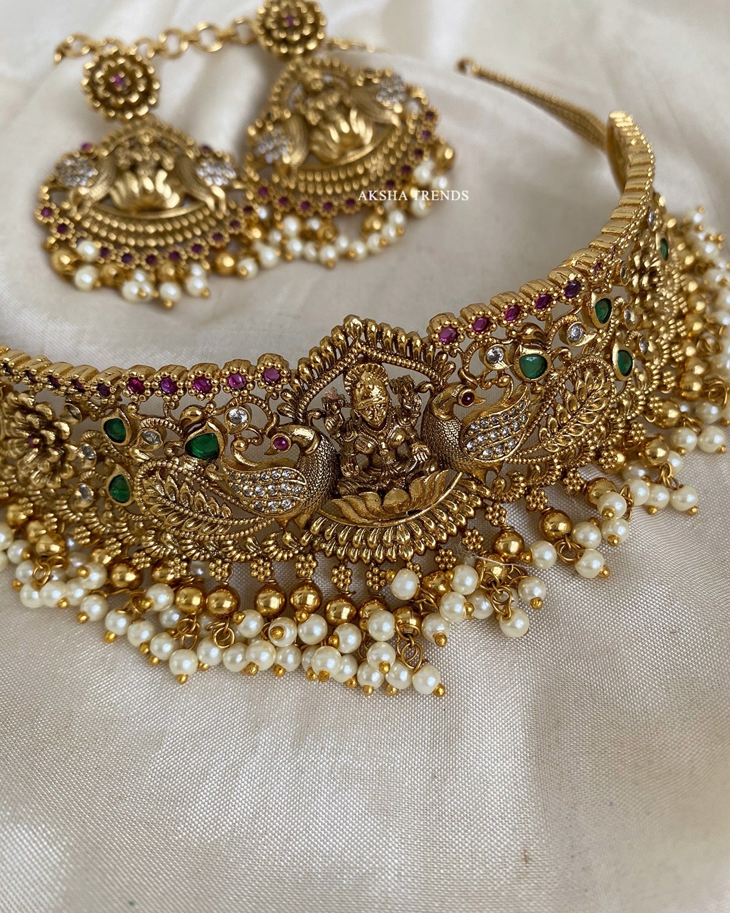 Premium bridal choker Aksha Trends