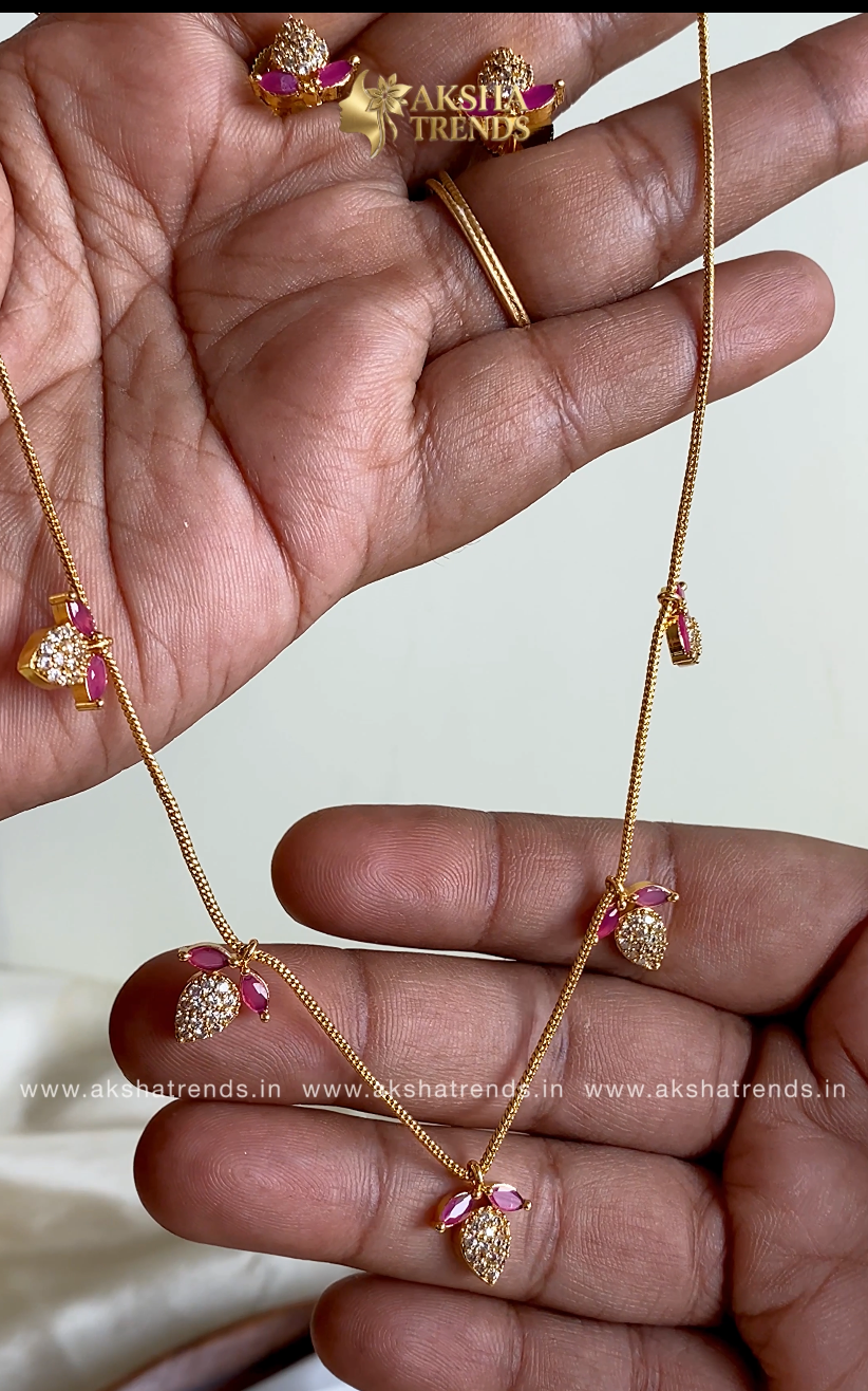 Premium leafy diamond necklace Aksha Trends