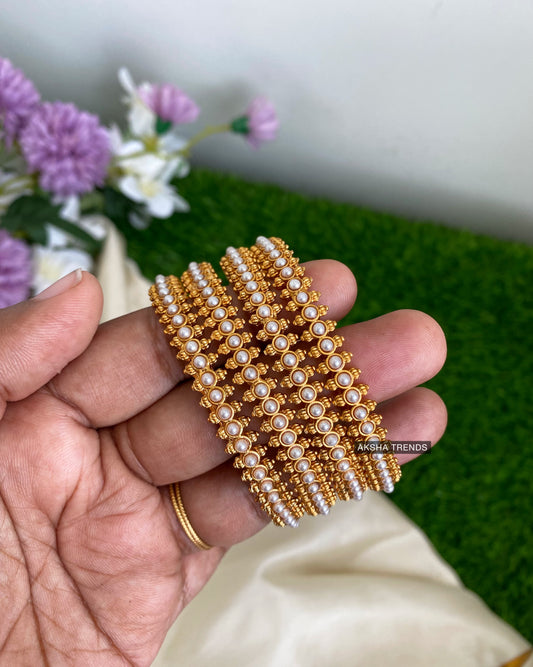 Kemp bangles -pearl Aksha Trends
