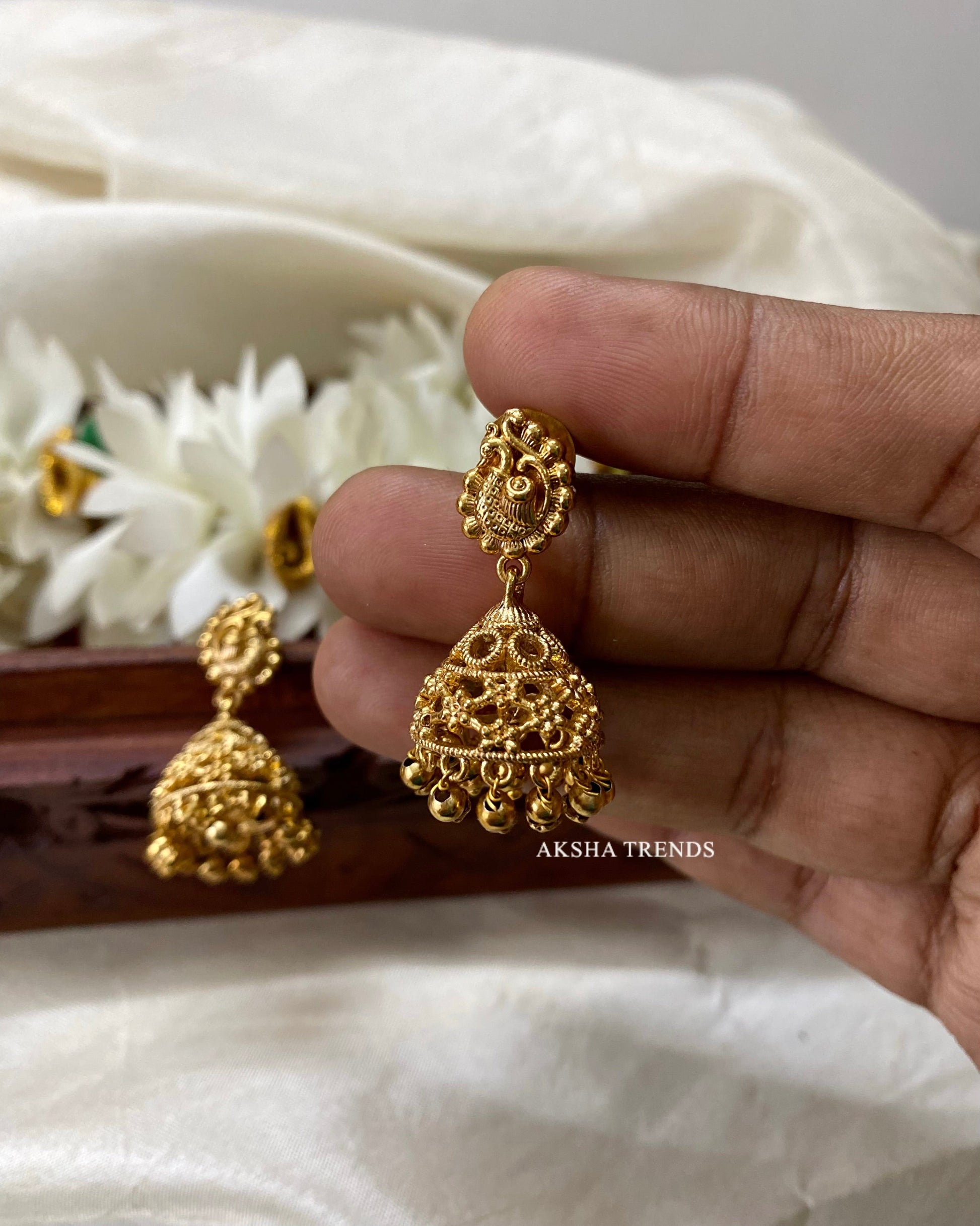 Kids Golden Jhumka Aksha Trends