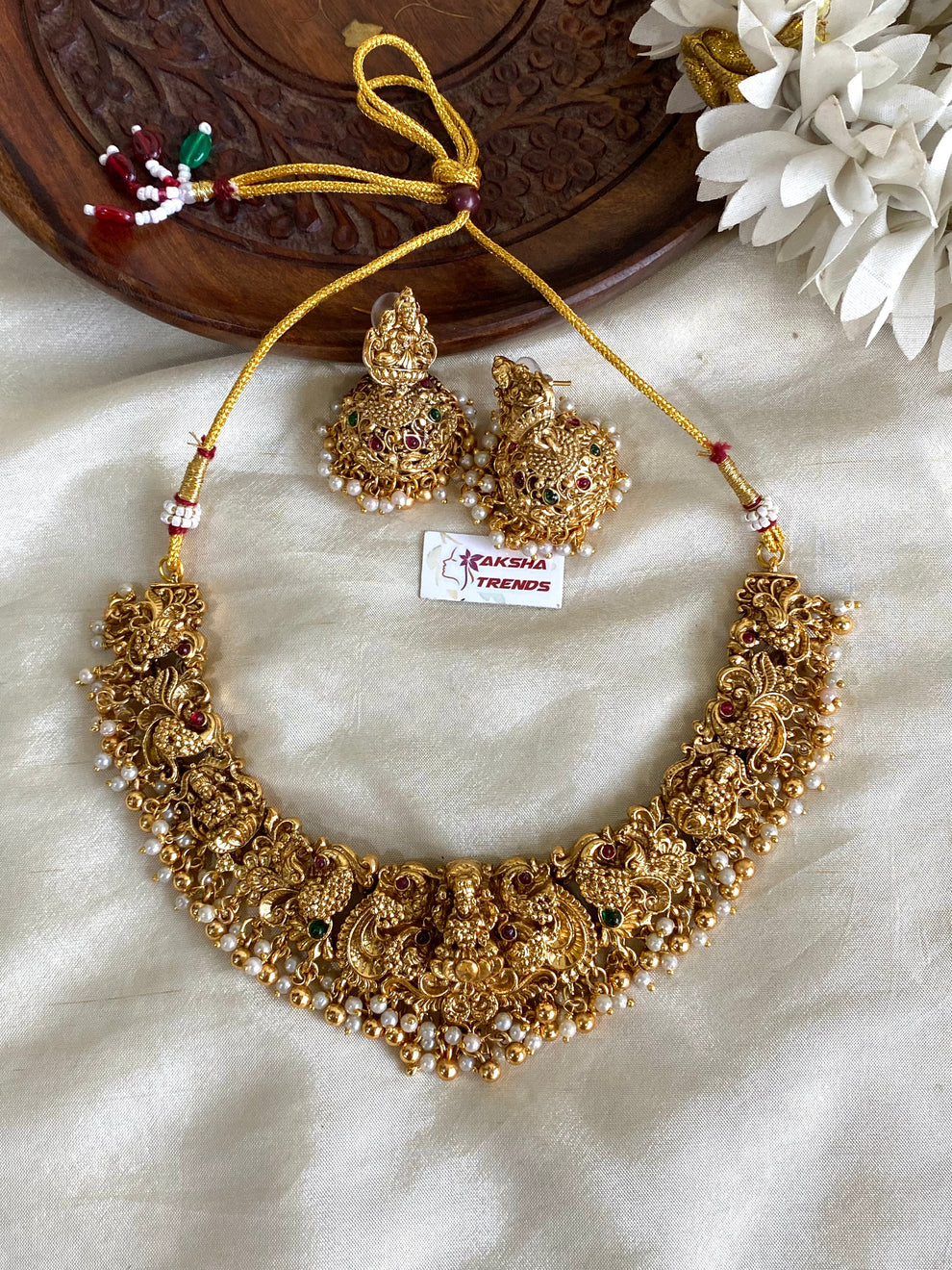 Antique bridal necklace Aksha Trends 