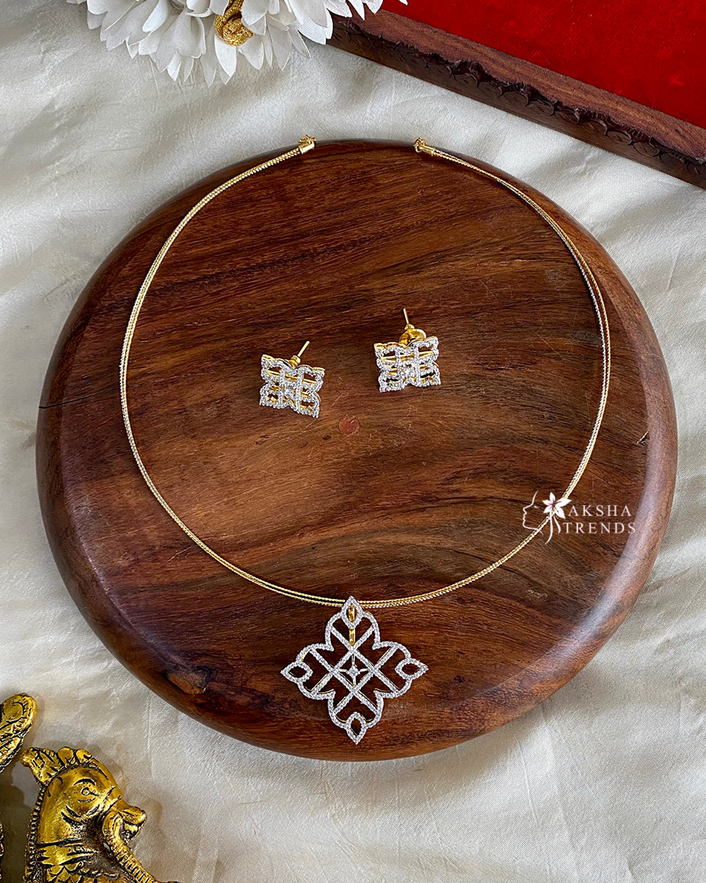 Kolam diamond necklace Aksha Trends 