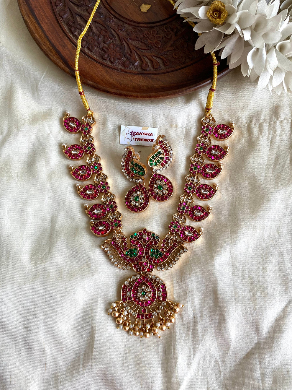 Antique floral kemp choker Aksha Trends 