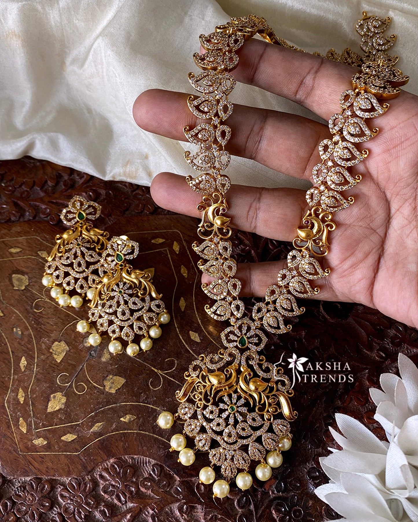 Thogai diamond Haram Aksha Trends