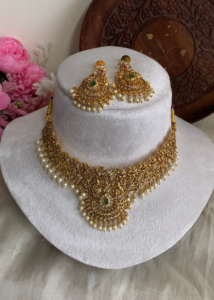 Premium floral diamond choker Aksha Trends