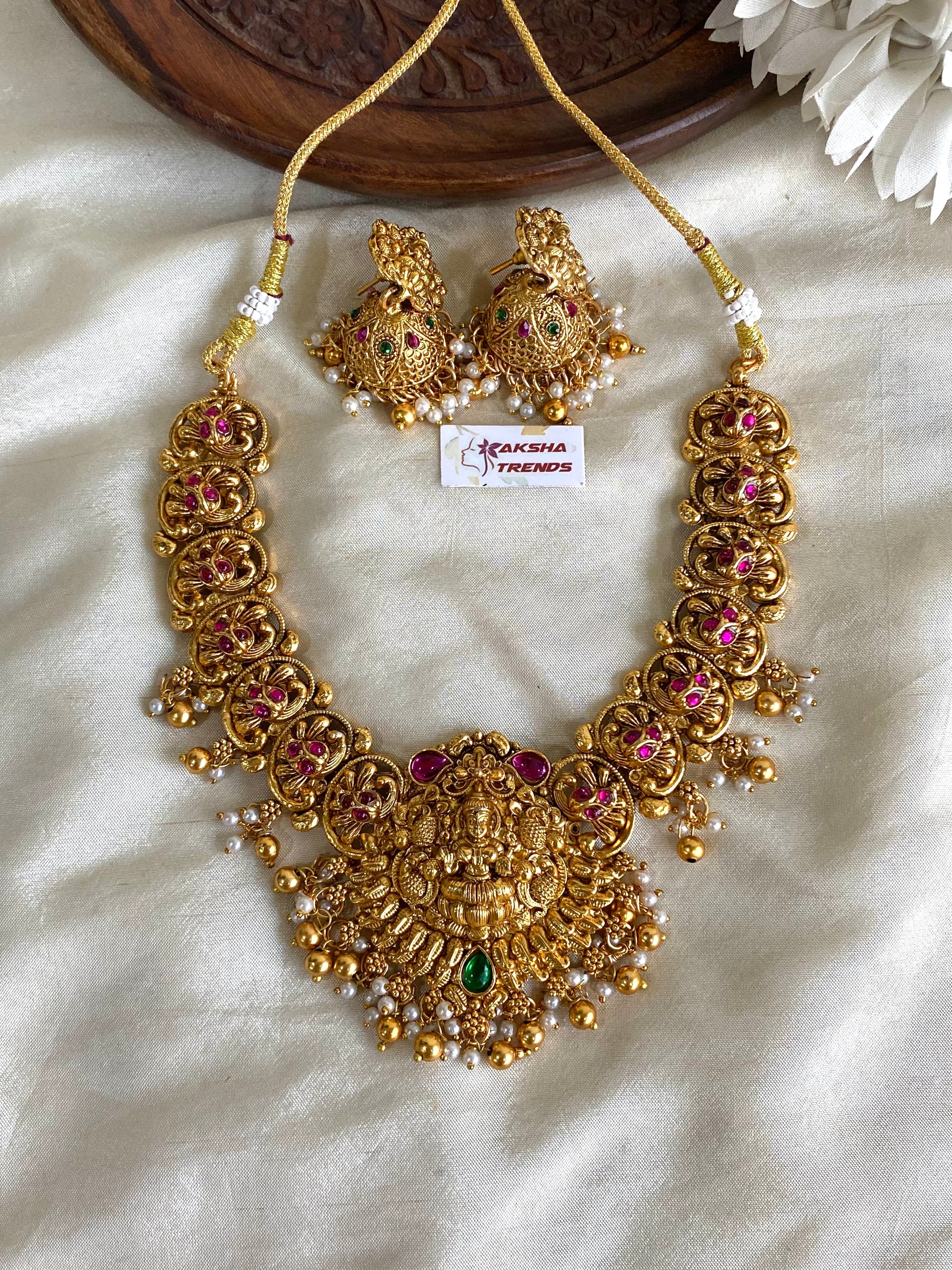 Antique bridal necklace Aksha Trends
