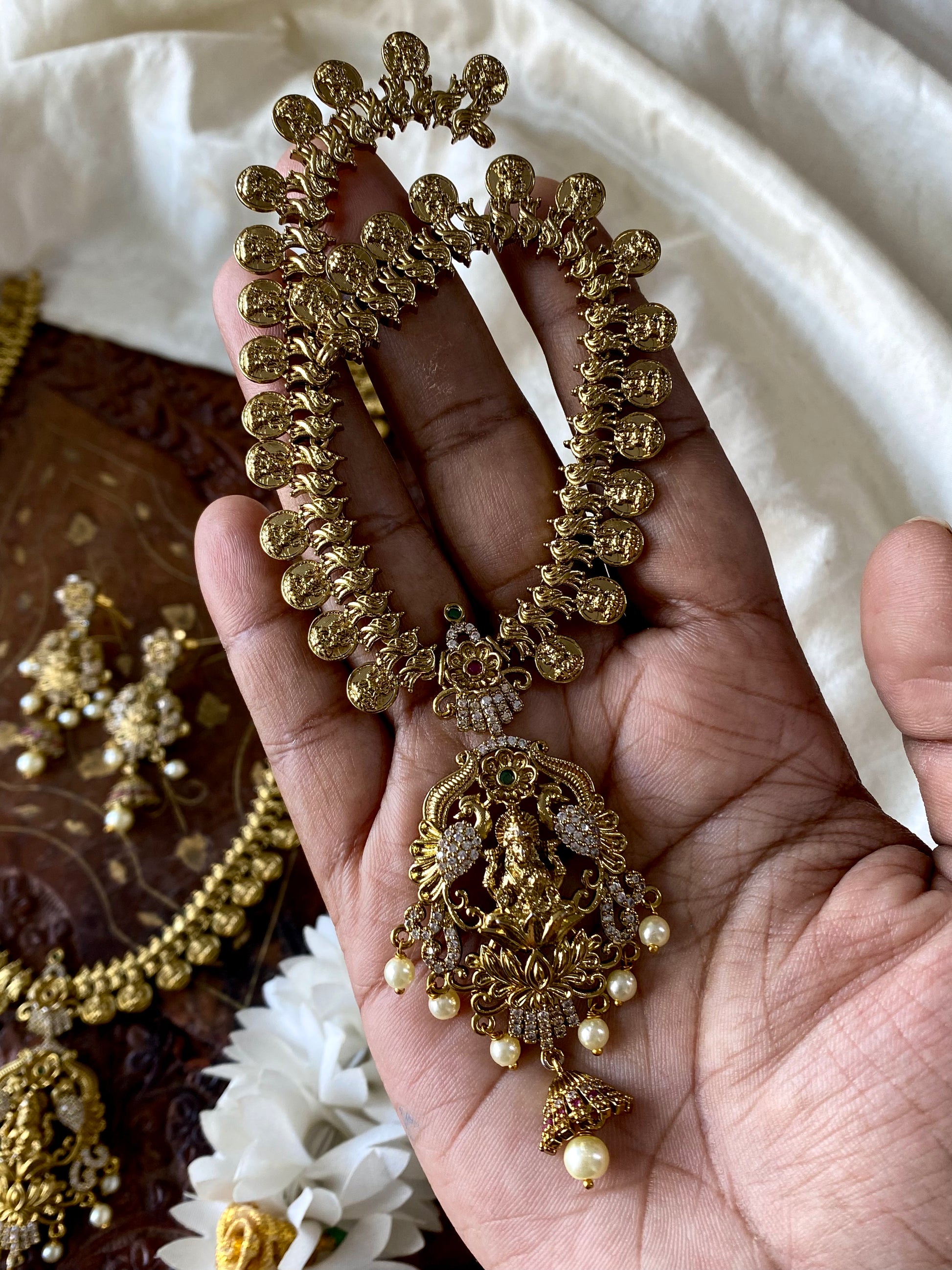 Lakshmi Kasumalai bridal combo Aksha Trends