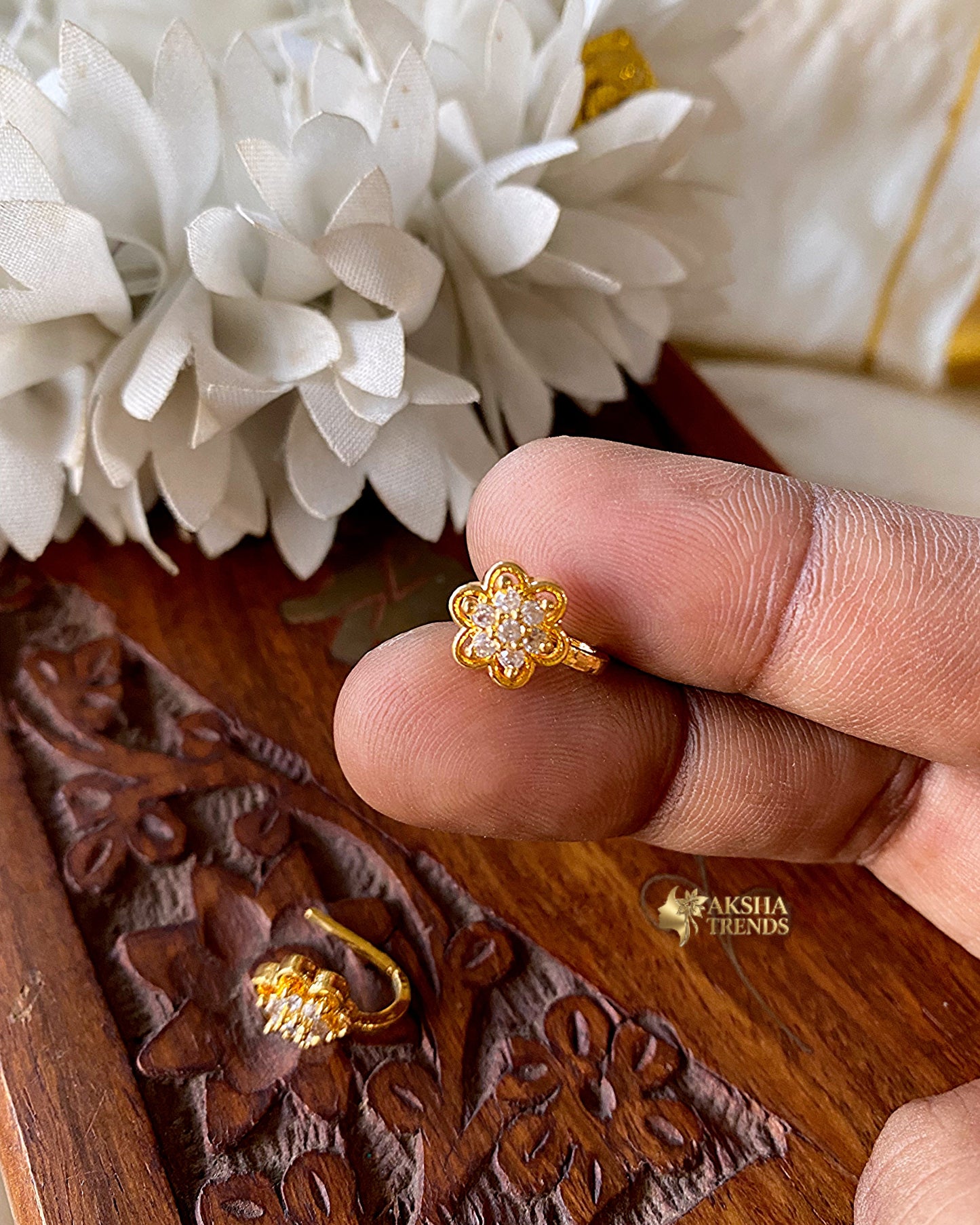 Premium Nose pin -nakshatra Aksha Trends