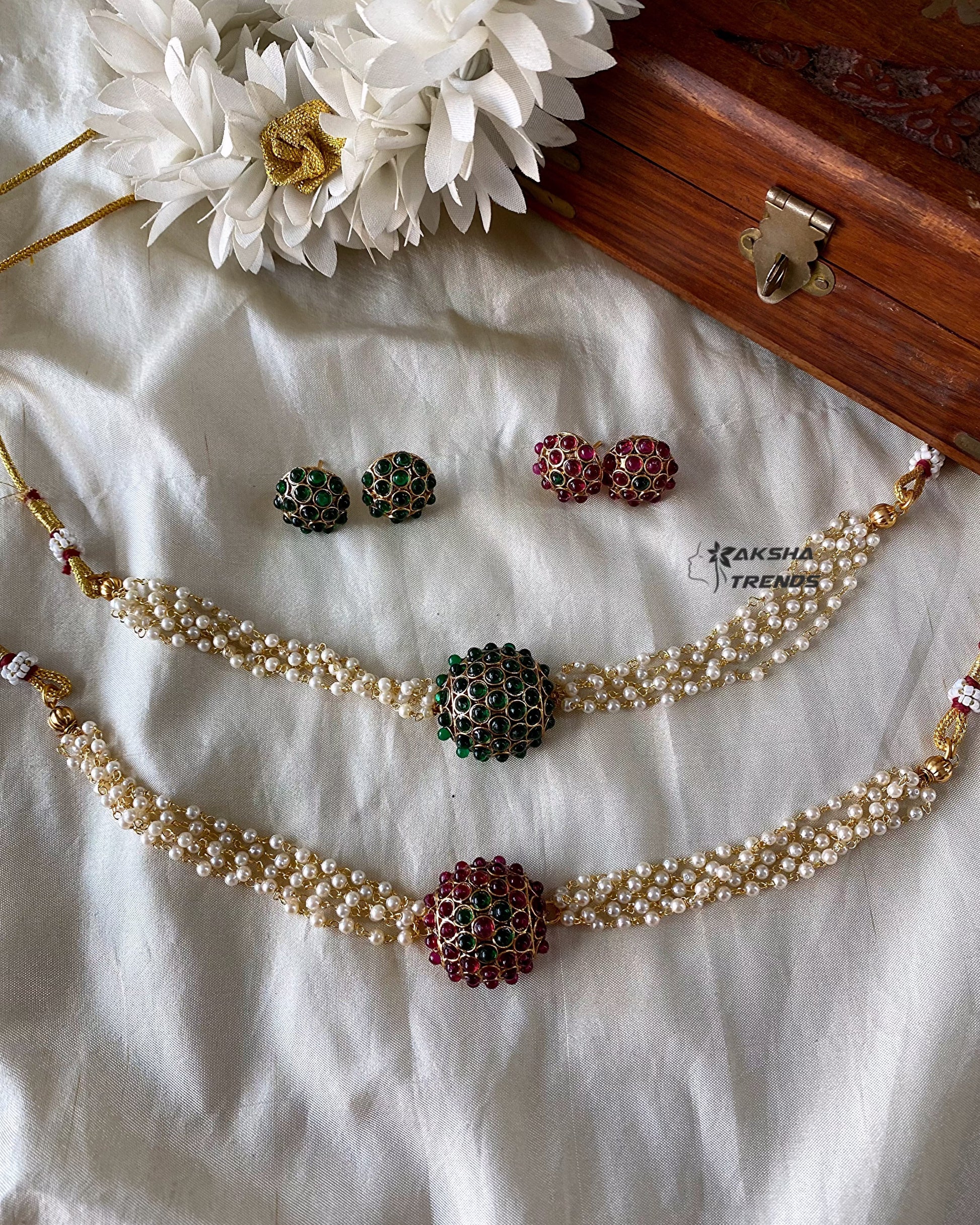 Pearl kemp choker Aksha Trends