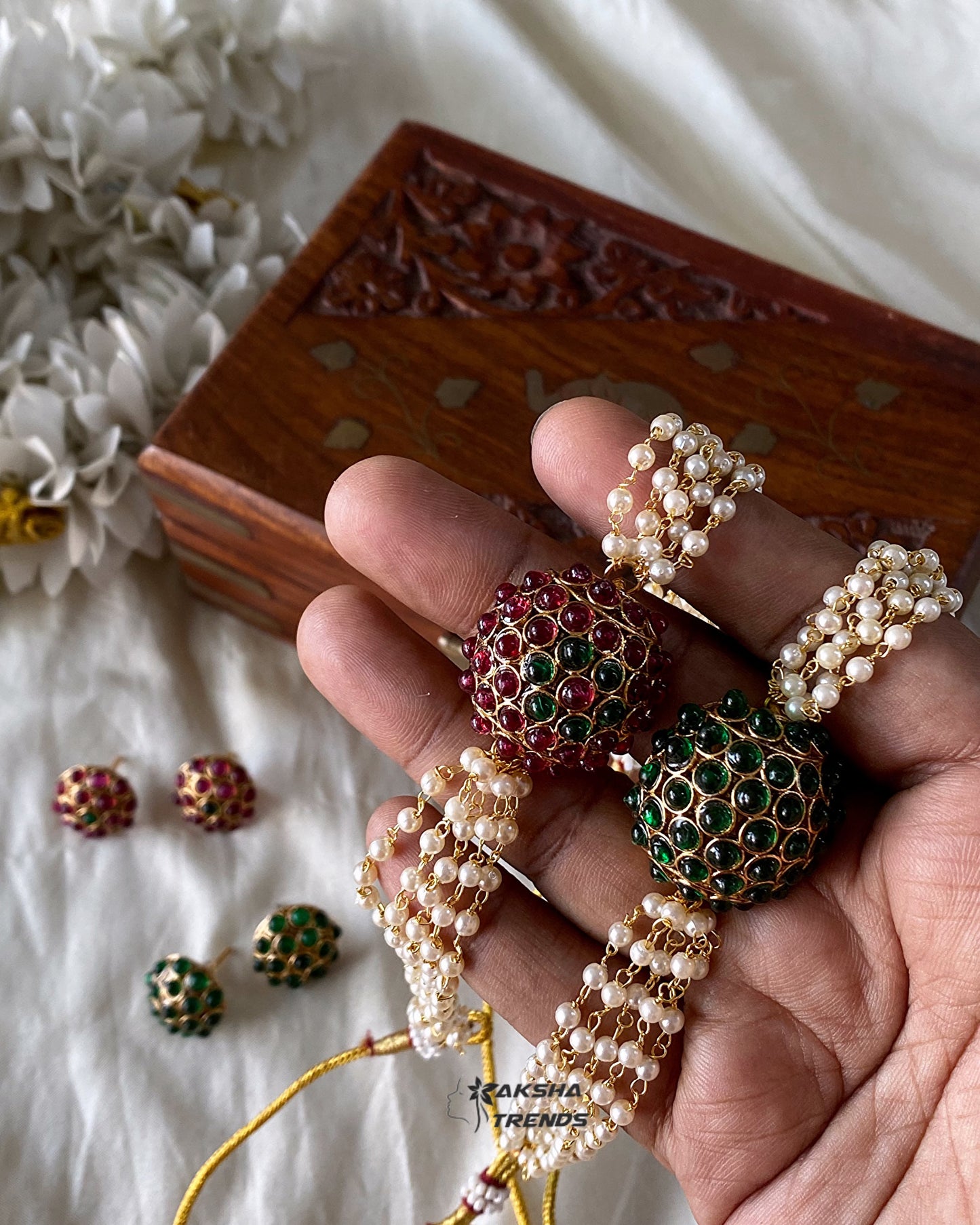 Pearl kemp choker Aksha Trends