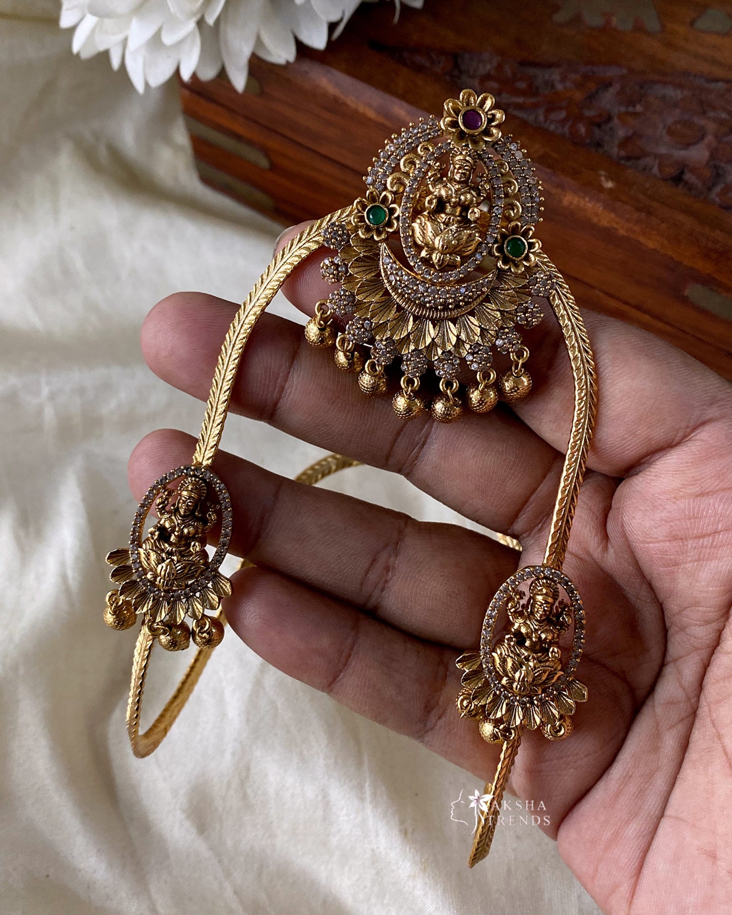 Premium bridal vanki Aksha Trends