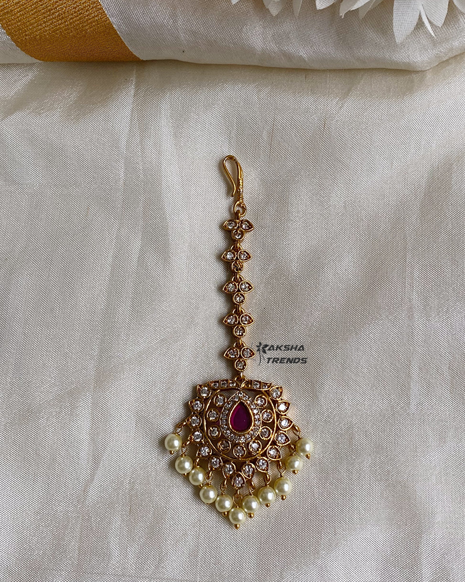 Bridal diamond Tikka Aksha Trends