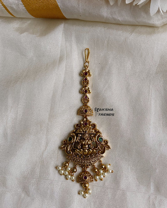 Nagas bridal Tikka -pearl Aksha Trends