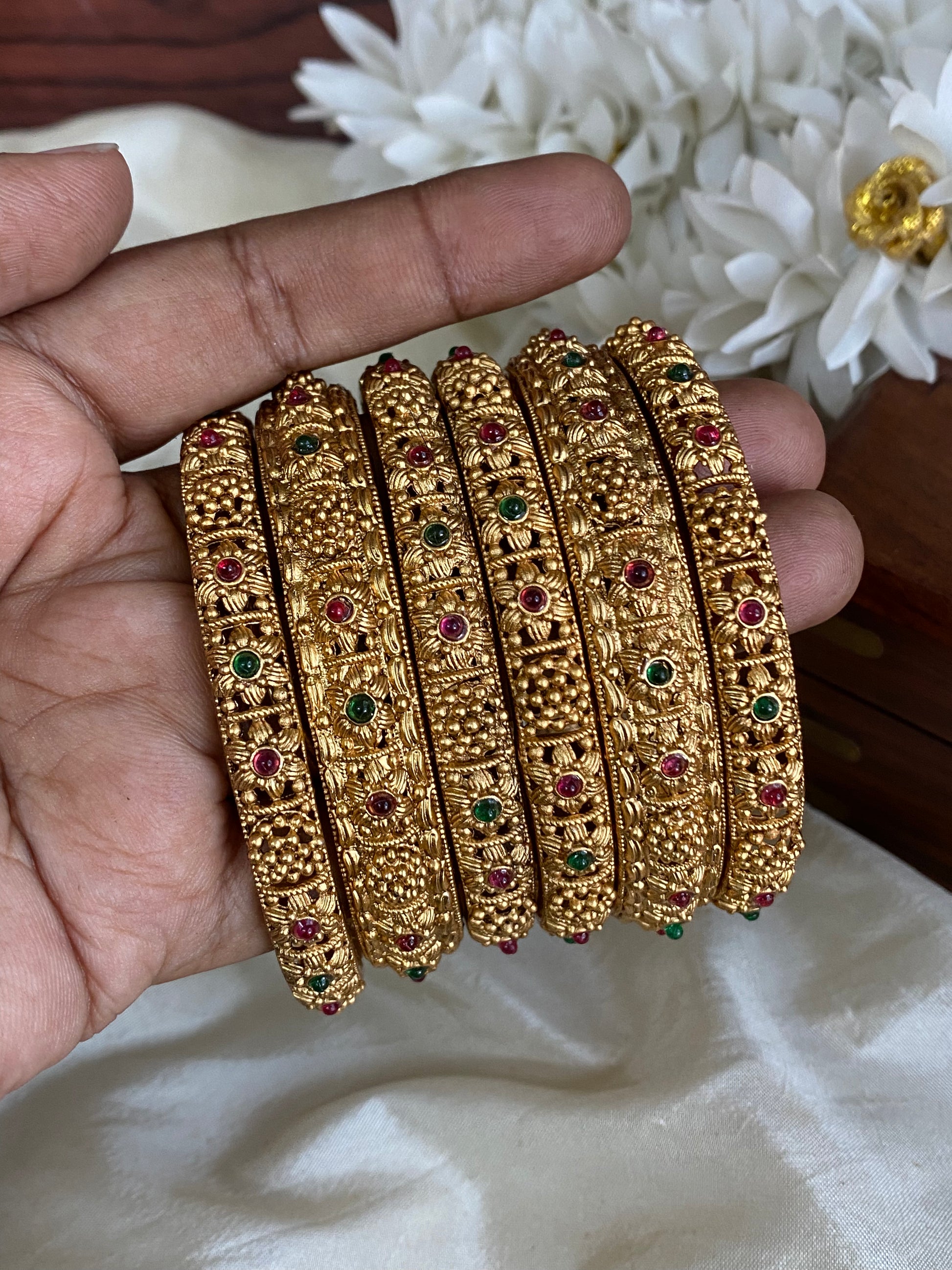 Floral bridal bangles (6pc) Aksha Trends