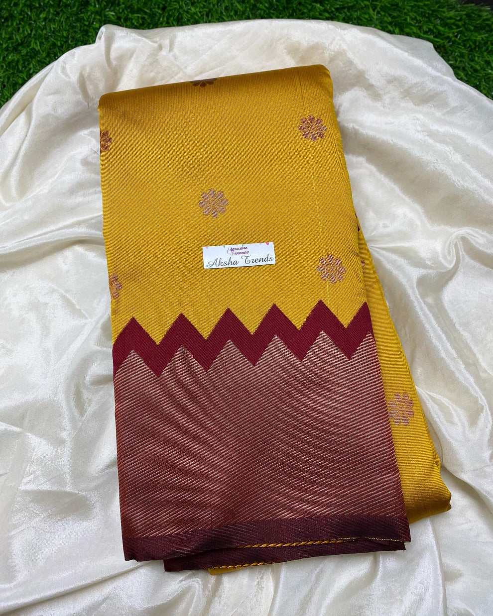 Gopuram Semi Silk saree Aksha Trends 