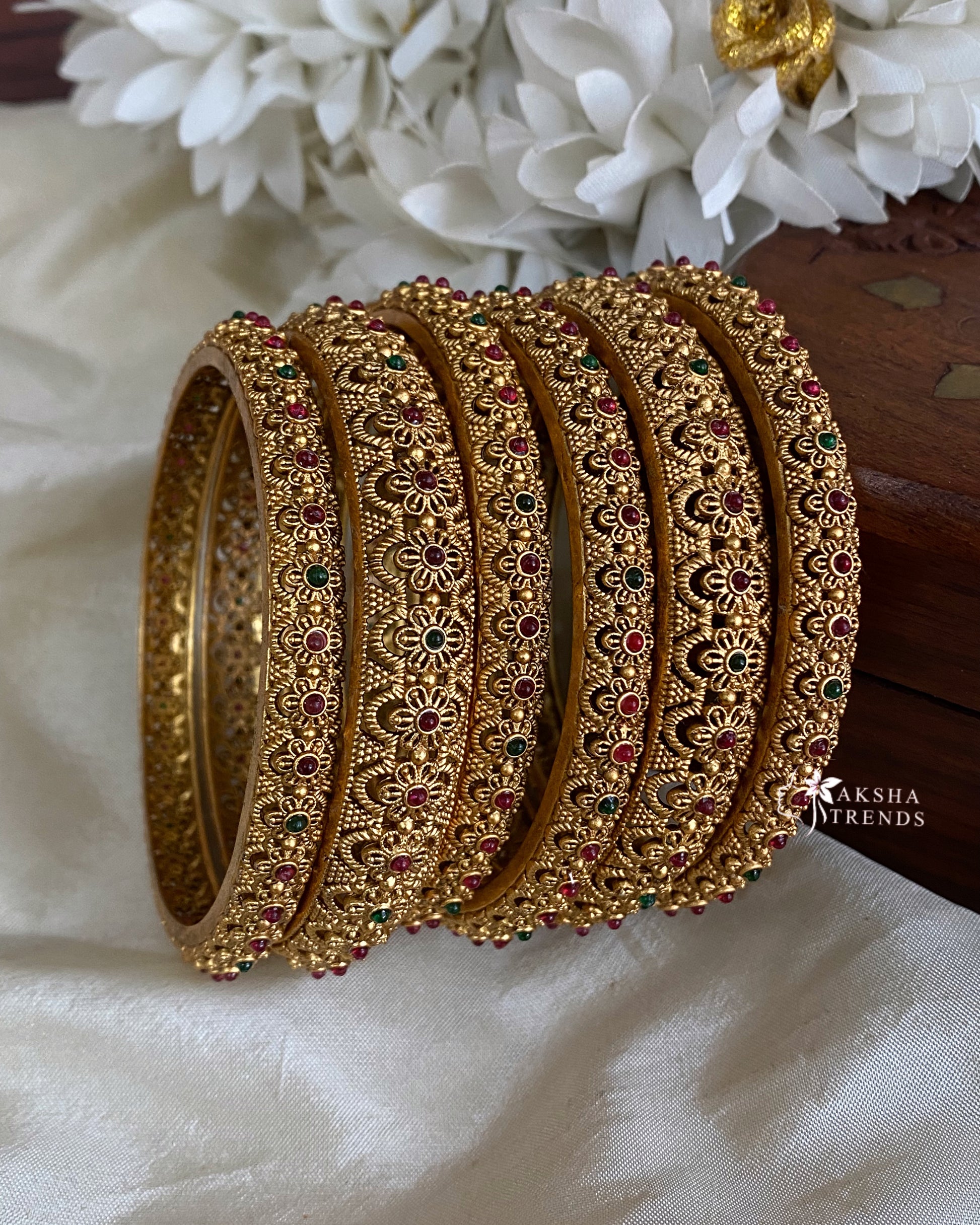 Antique bangles (6pc) Aksha Trends