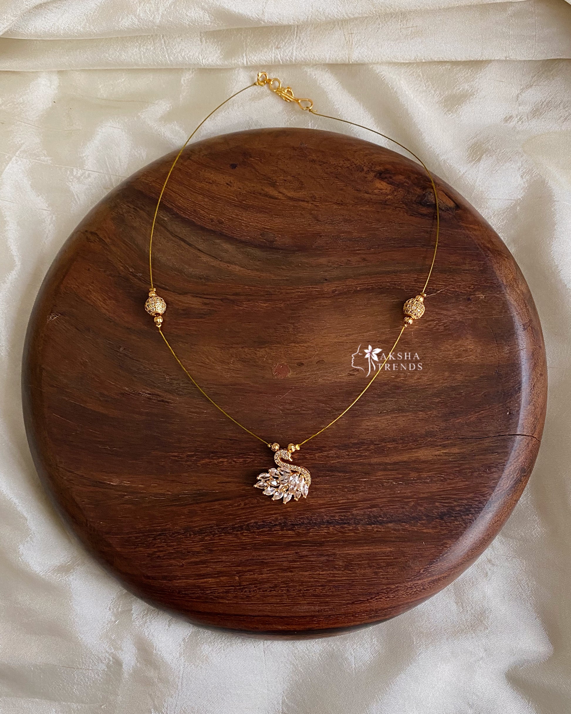 Invisible Necklace -diamond Dove Aksha Trends
