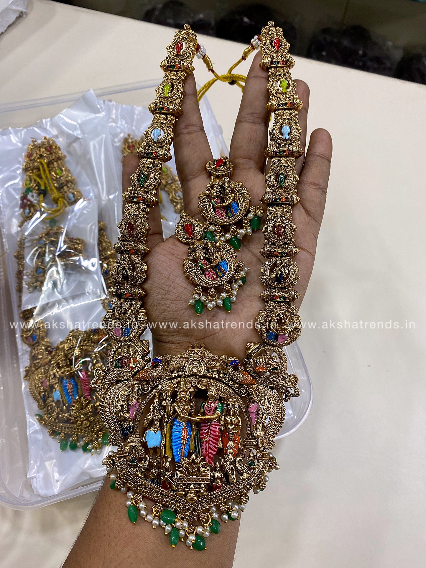 Meenakshi Tirukalyanam bridal Haram Aksha Trends